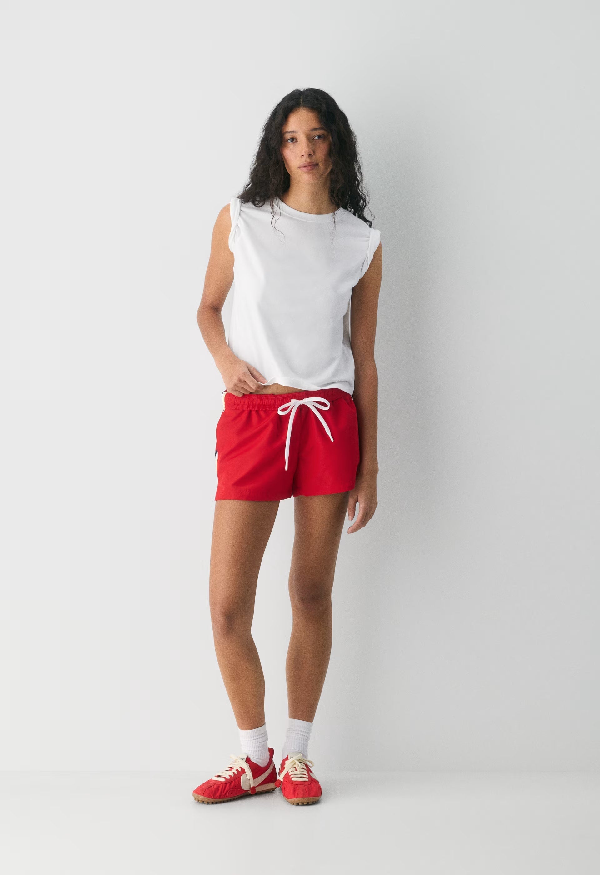 Medallion Mini Short - FLASHING RED/MULTI