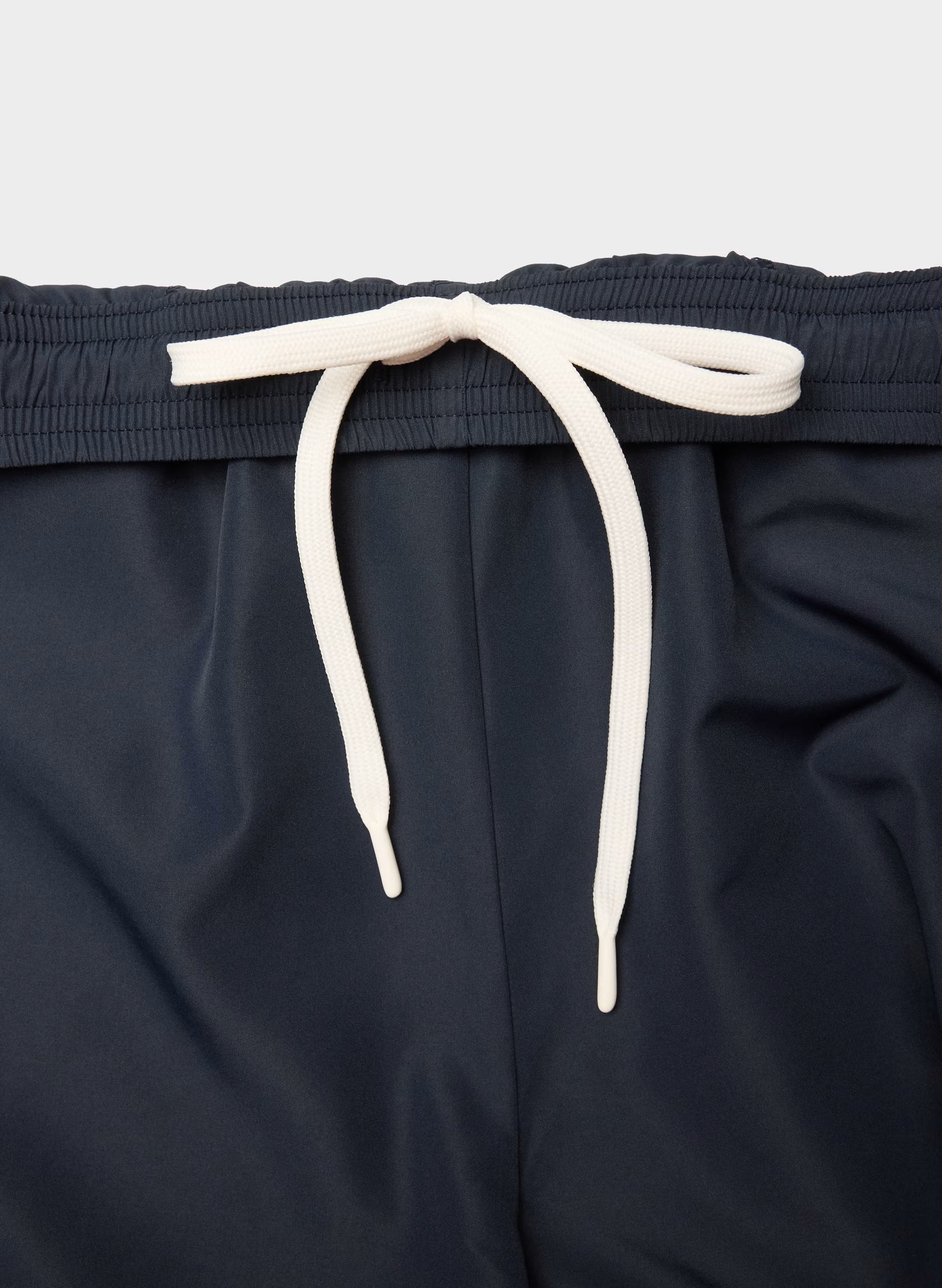 Medallion Mid-Thigh Short - ADMIRAL /MULTI