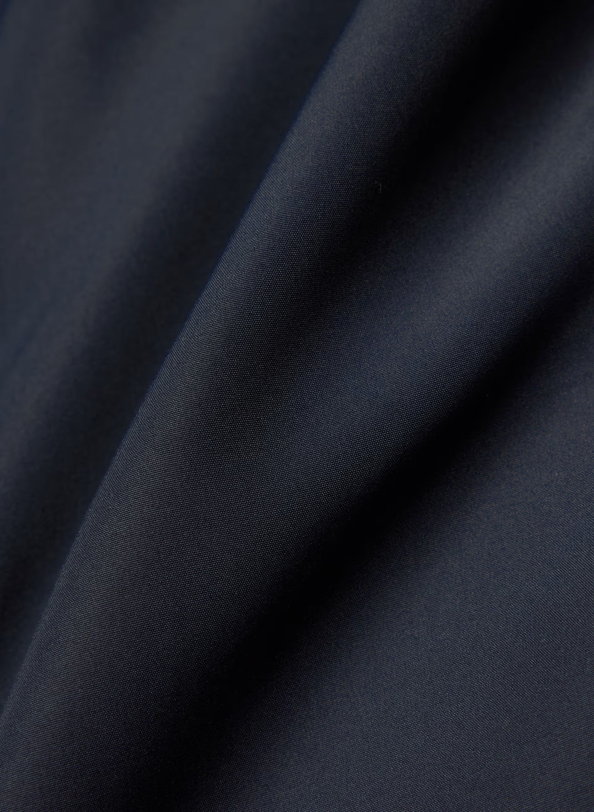 Medallion Mid-Thigh Short - ADMIRAL /MULTI