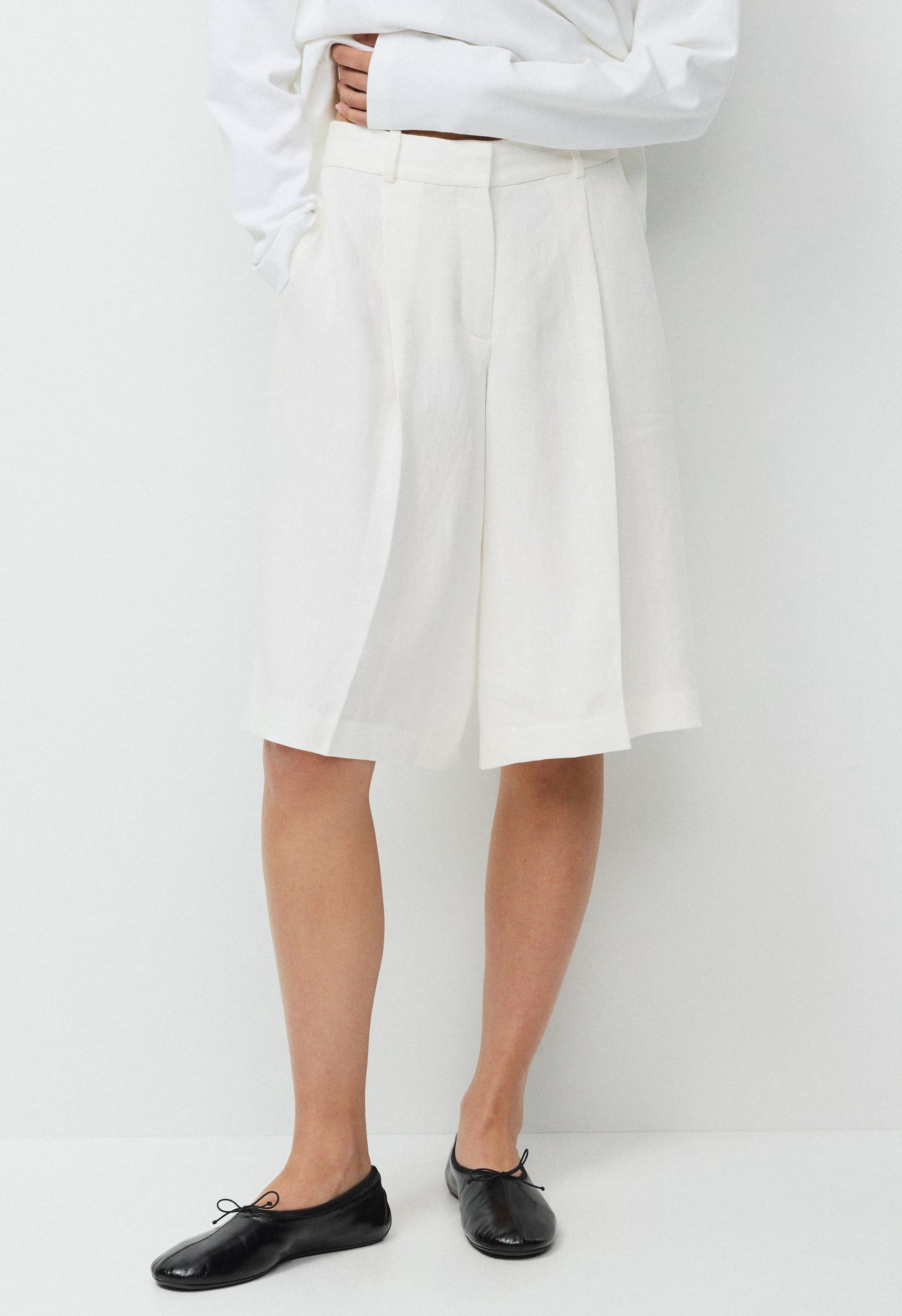 Touchpoint Short - PowerLinen™ - BLACK