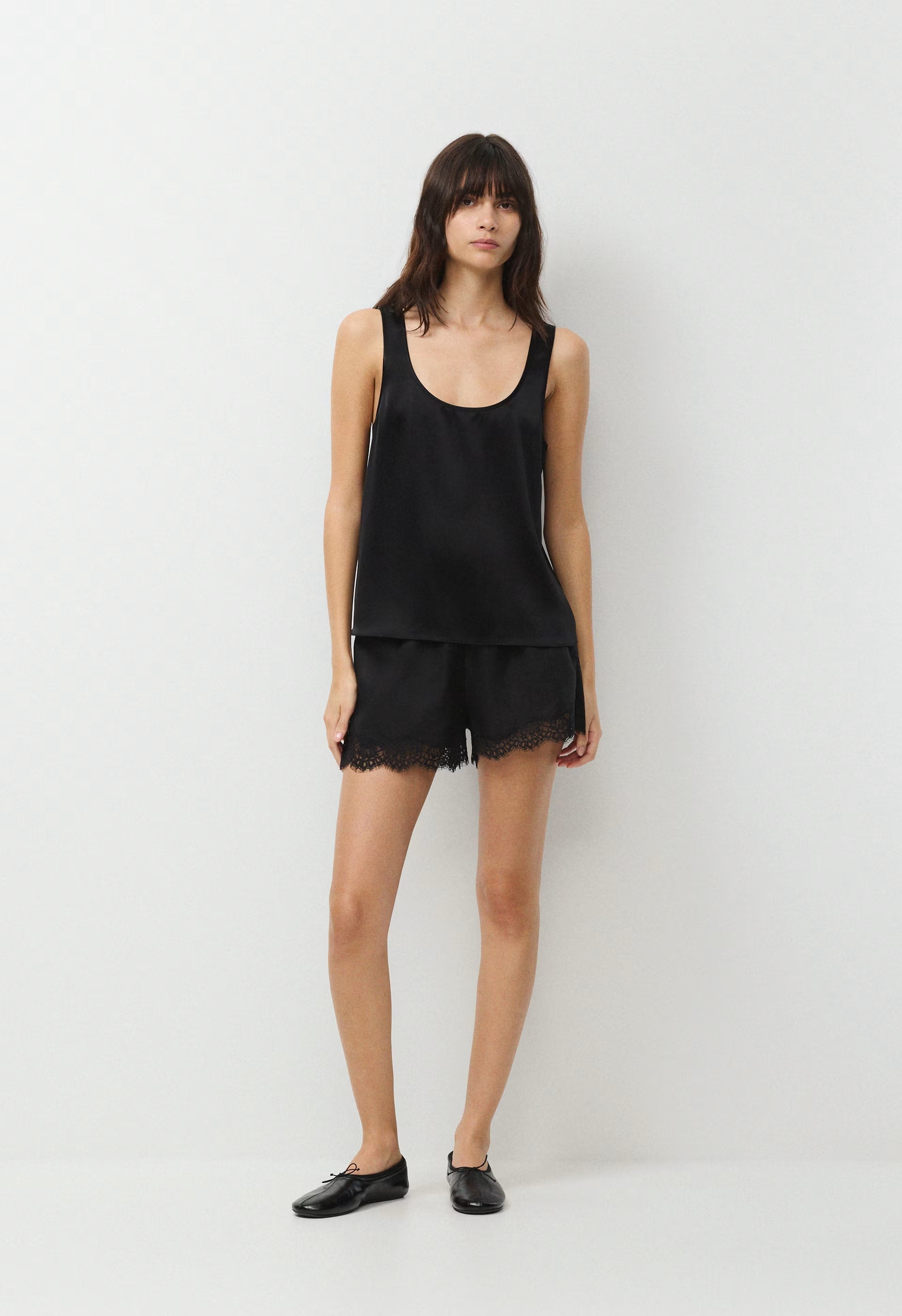Whimsy Linen Short - BLACK/BLACK