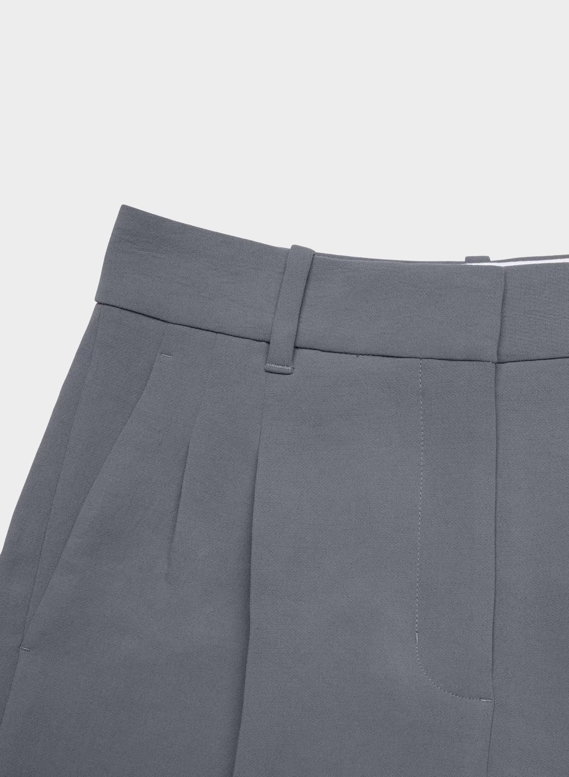 The Effortless Short™ Mid-Thigh - Crepette™ - VINTAGE NAVY