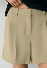 The Effortless Short™ Mid-Thigh - Crepette™ - MARTINI OLIVE