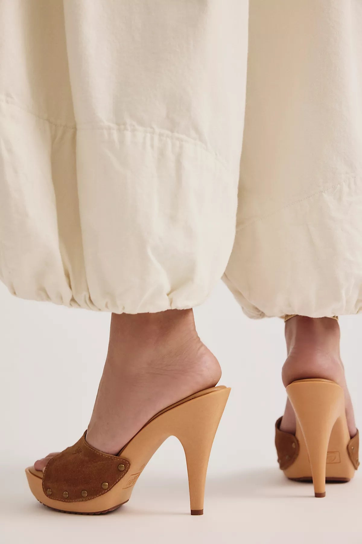 Candie’s Viviana Clogs