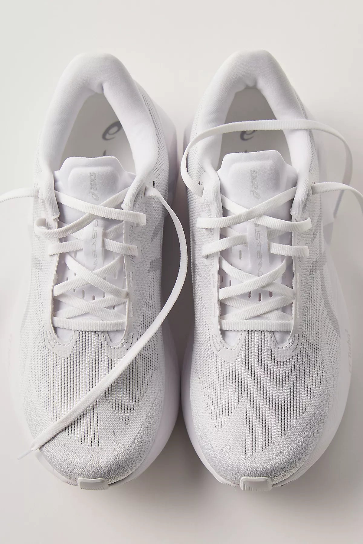 ASICS Novablast 6 Sneakers