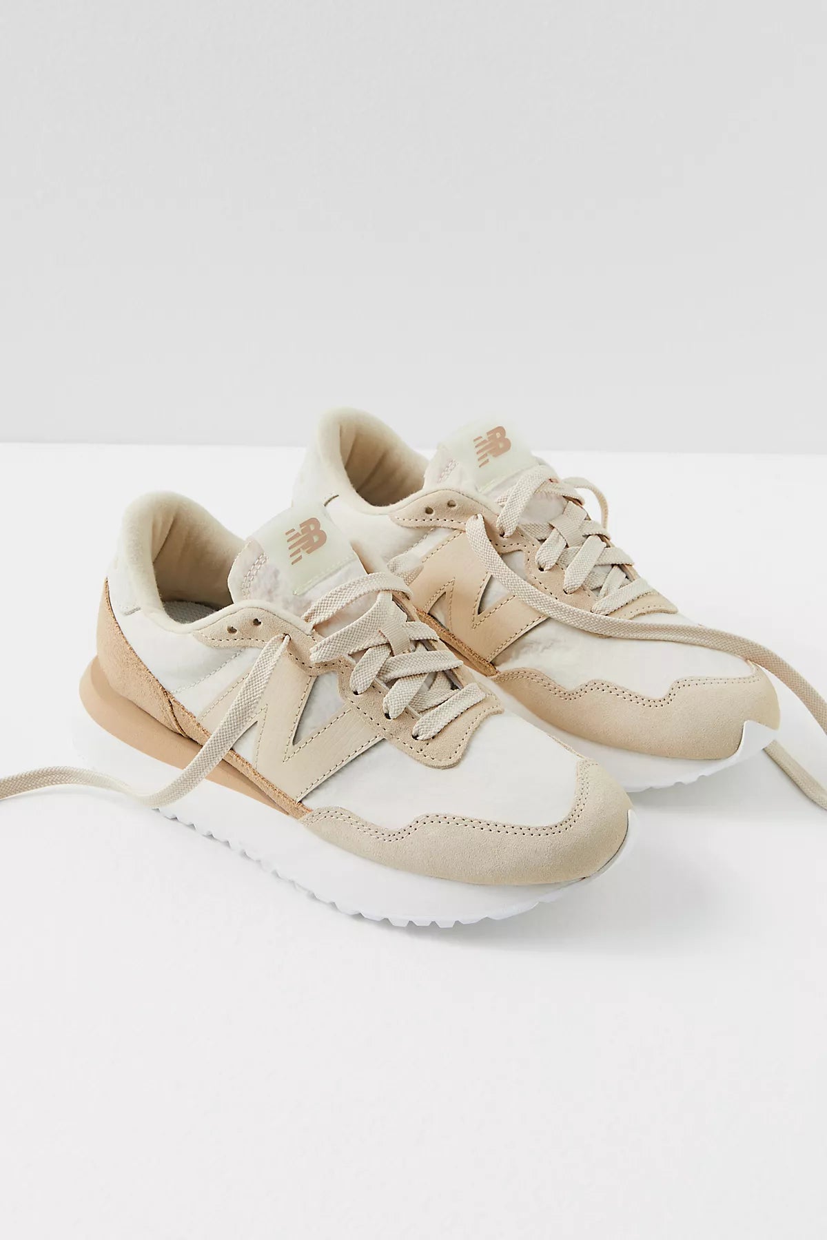 New Balance 237 Sneakers
