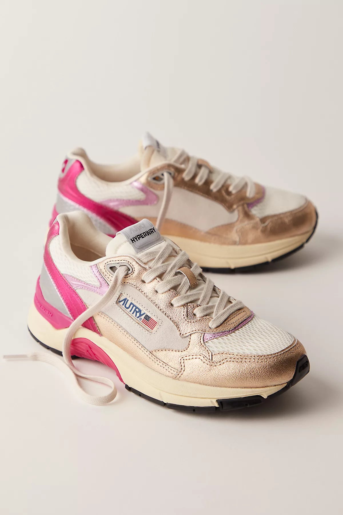 Autry Hyperway Low-Top Sneakers