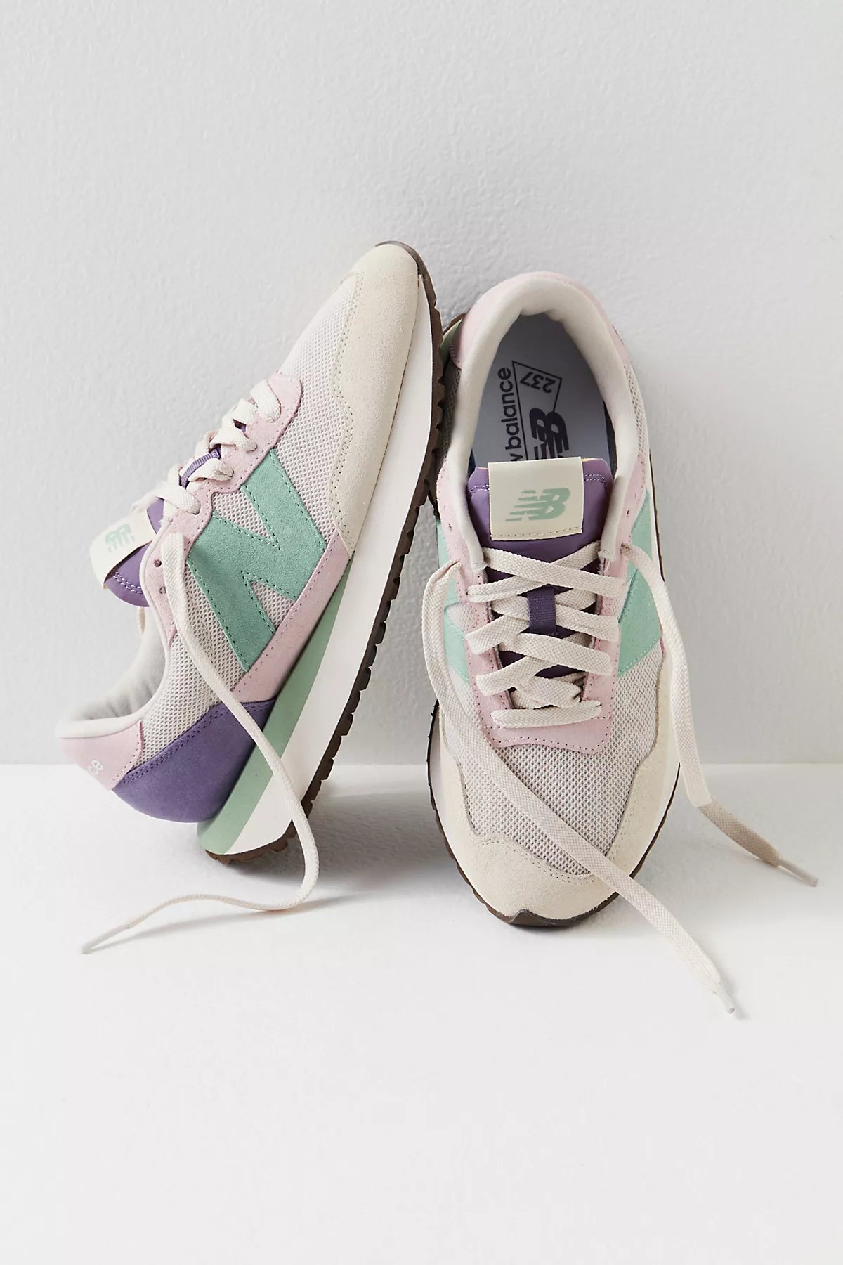 New Balance 237 Sneakers