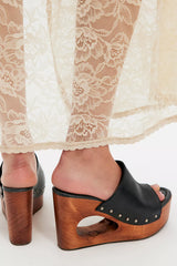 Coast Cut-Out Clogs