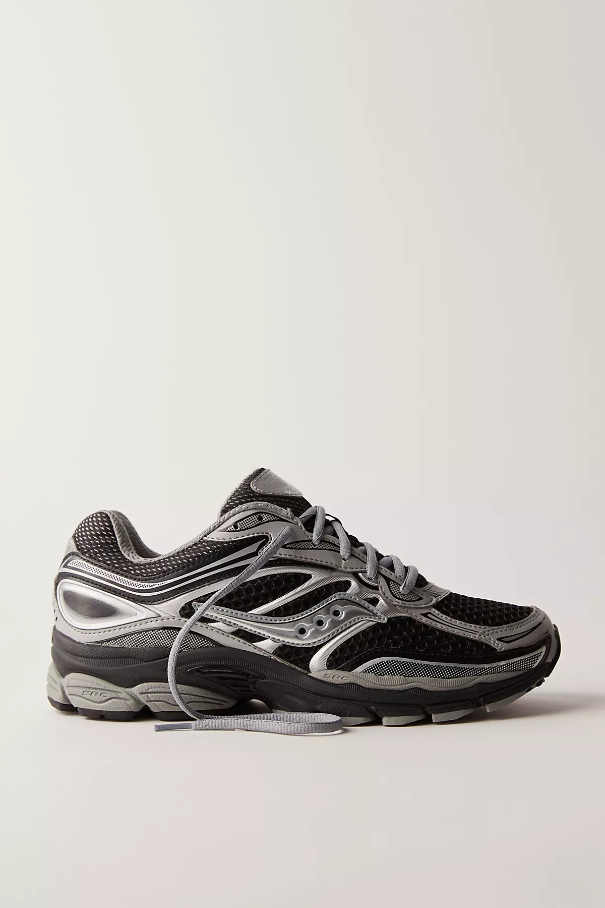 Saucony ProGrid Omni 9 Sneakers