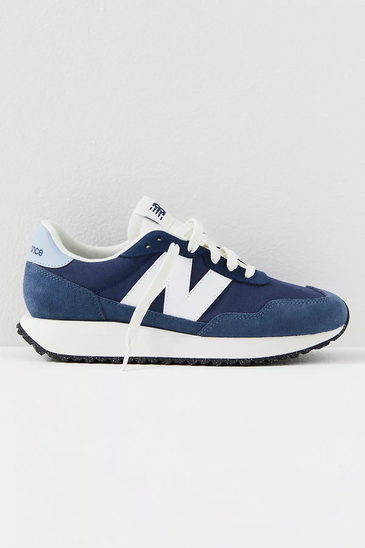 New Balance 237 Sneakers