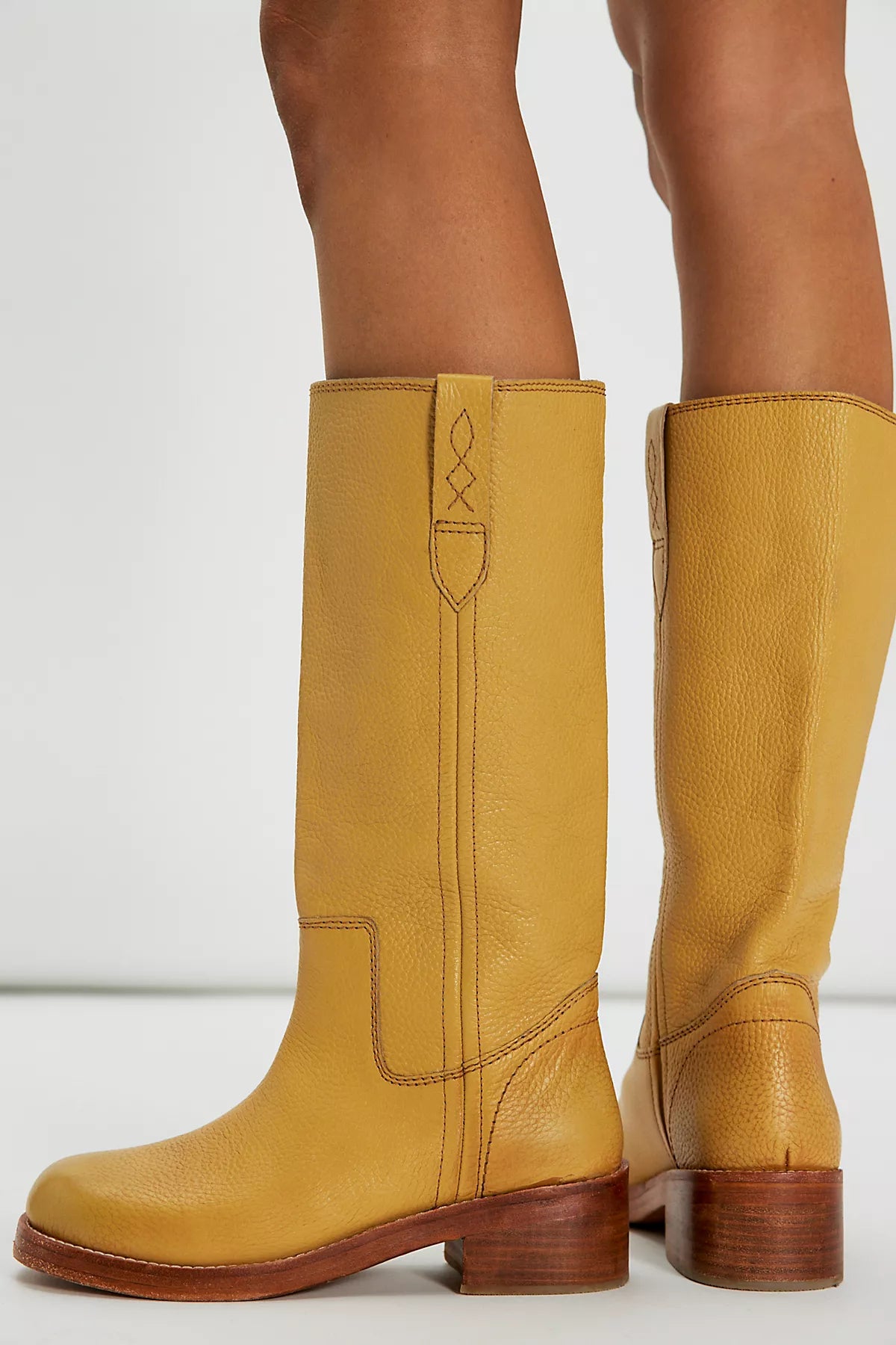 Blaze Pull-On Boots