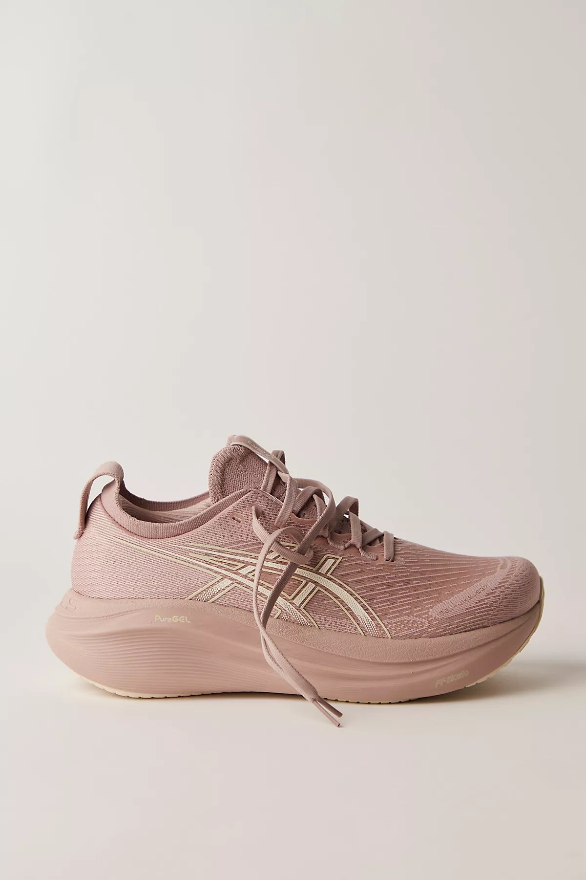 ASICS GEL-NIMBUS 27 Sneakers