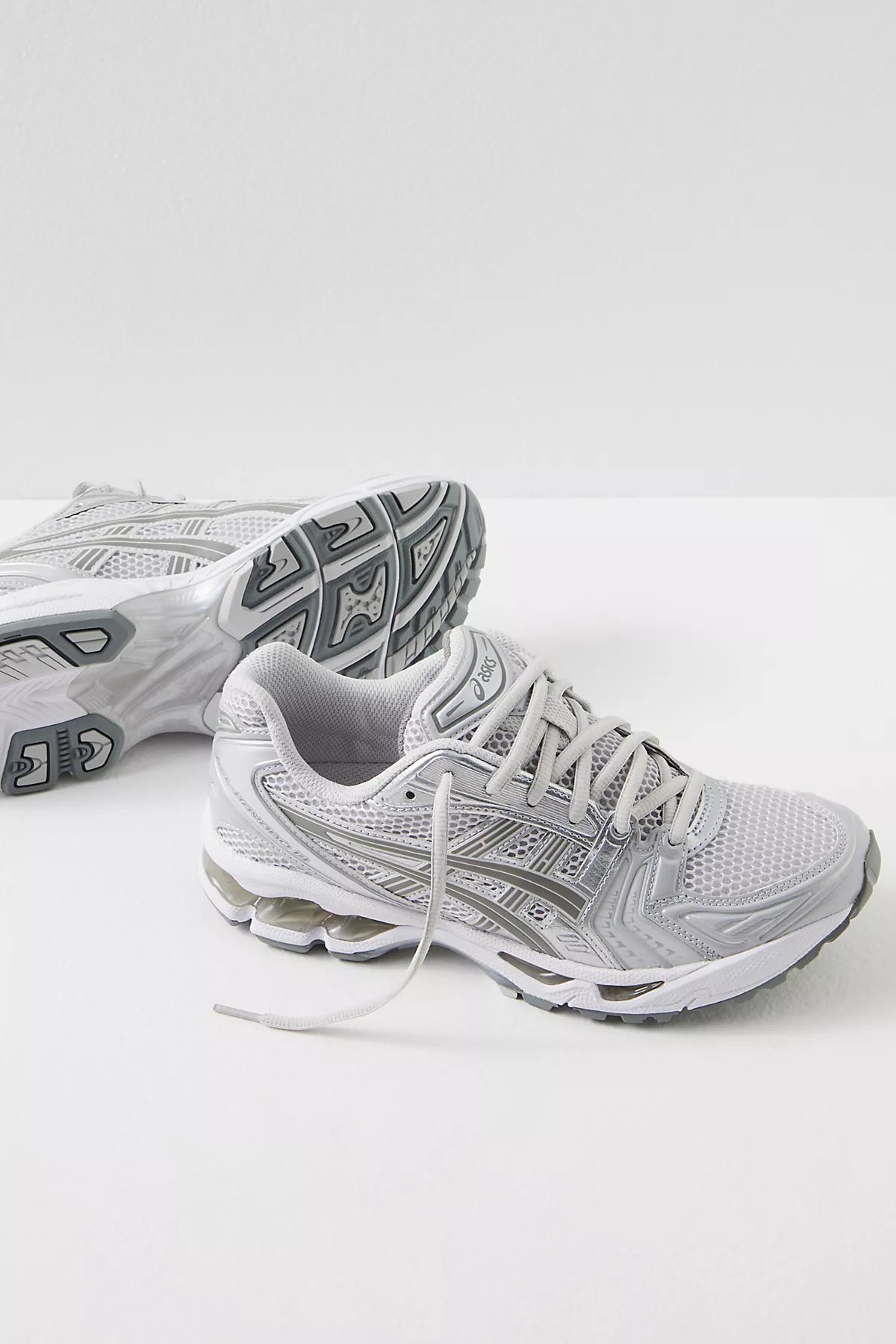 ASICS GEL-KAYANO 14 Sneakers