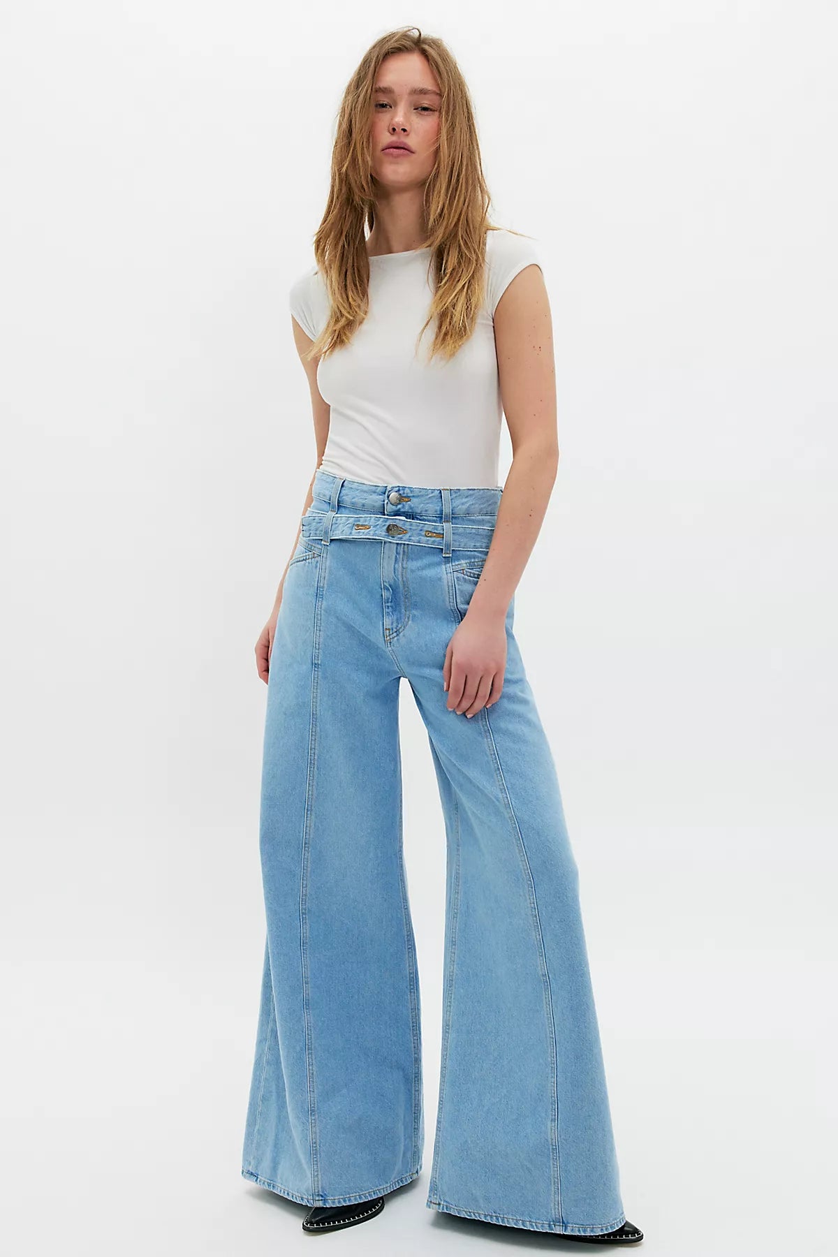 Closed Zoya-X Jeans