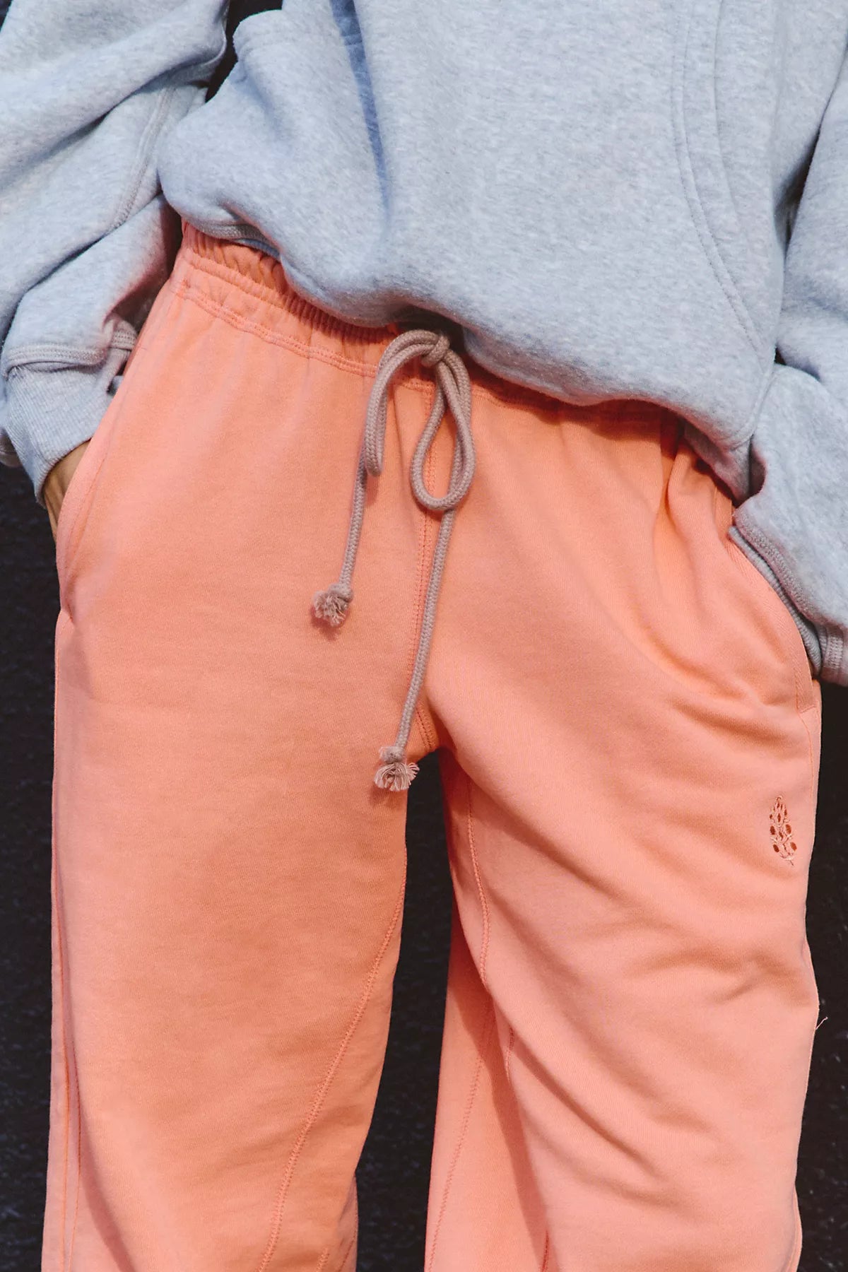 Flutter Cropped Joggers