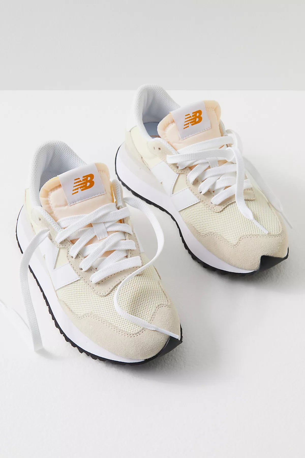 New Balance 237 Sneakers