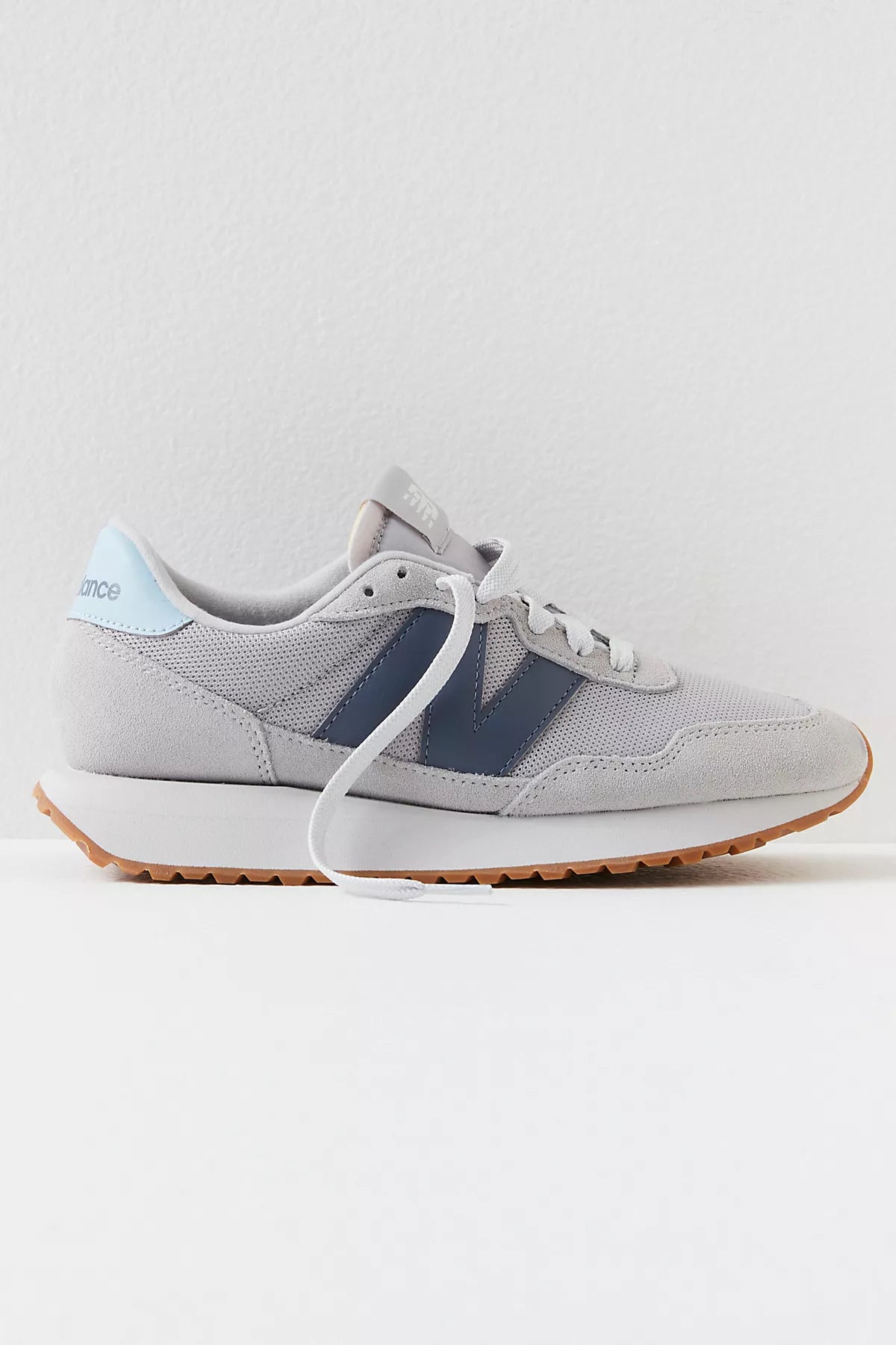 New Balance 237 Sneakers