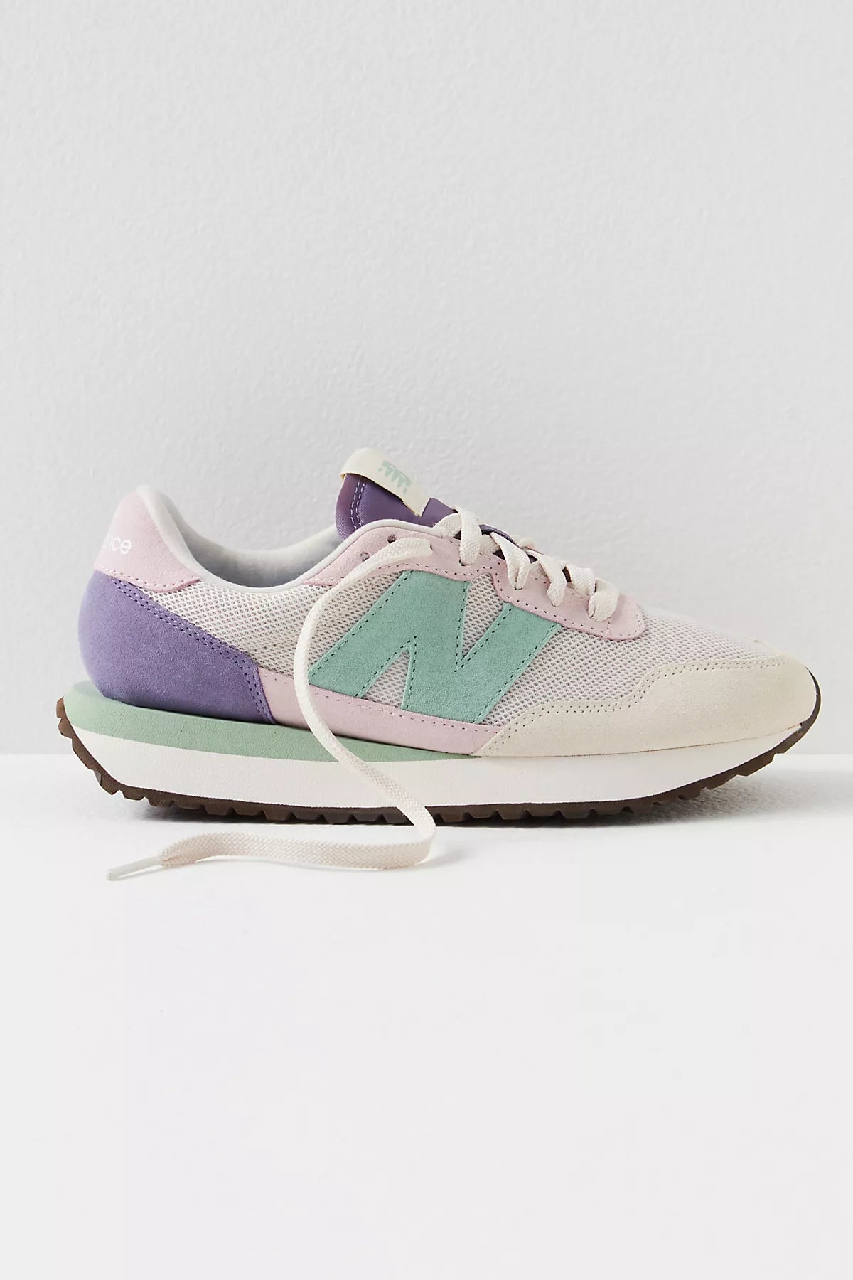 New Balance 237 Sneakers