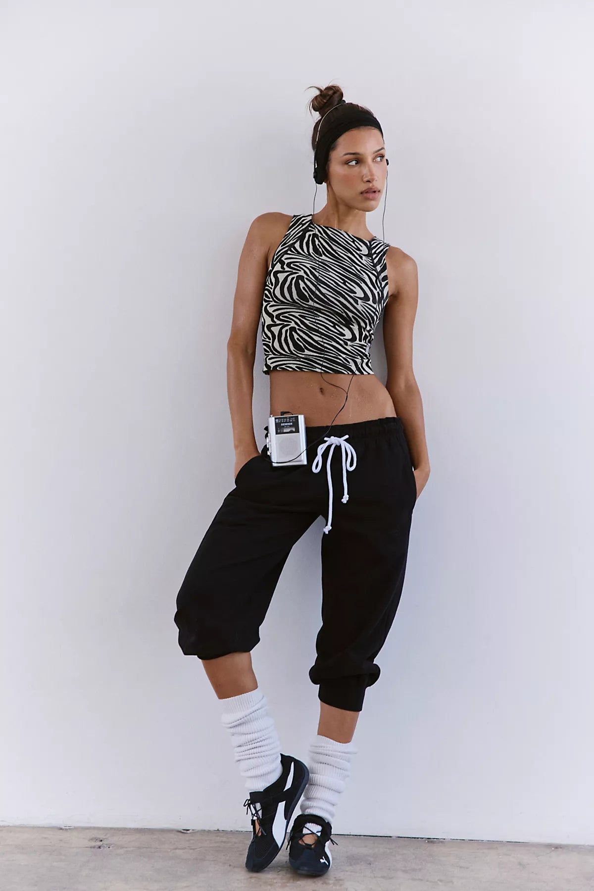 Flutter Cropped Joggers