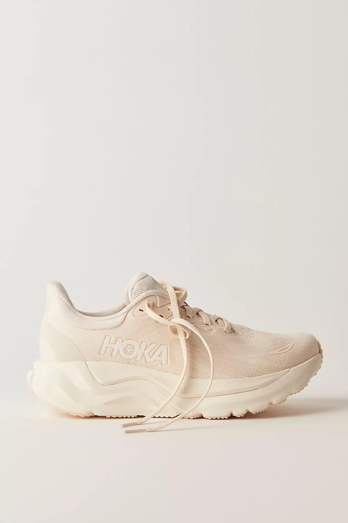 HOKA® Arahi 8 Sneakers
