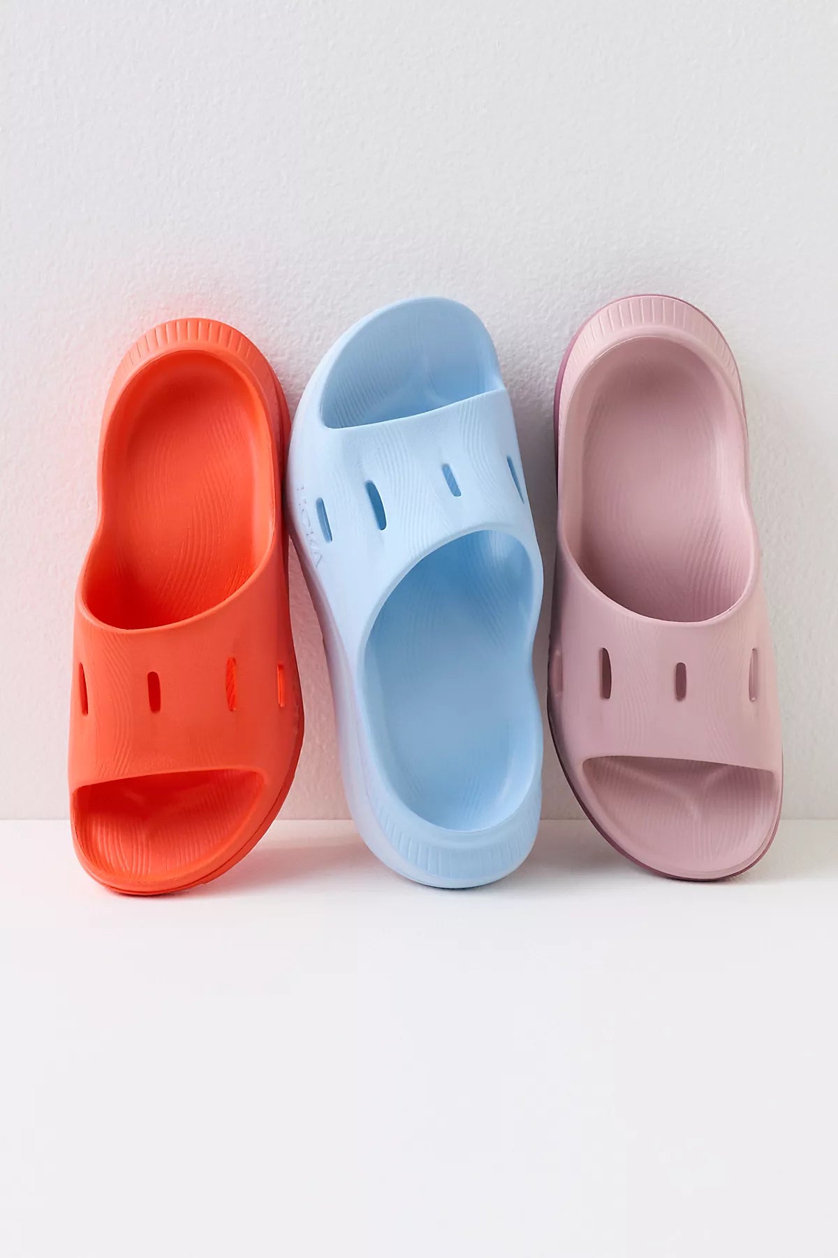 HOKA® Ora Recovery Slide 3