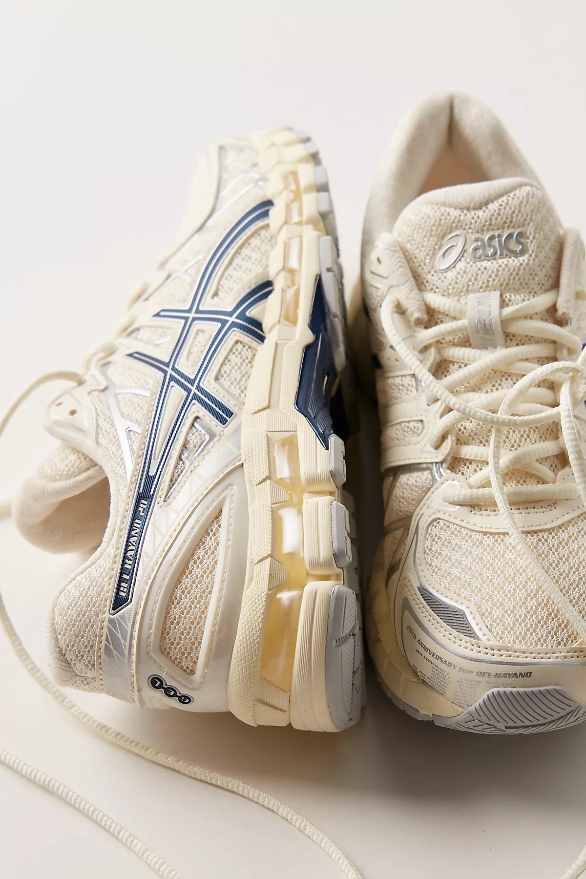 ASICS GEL-KAYANO 20 Sneakers