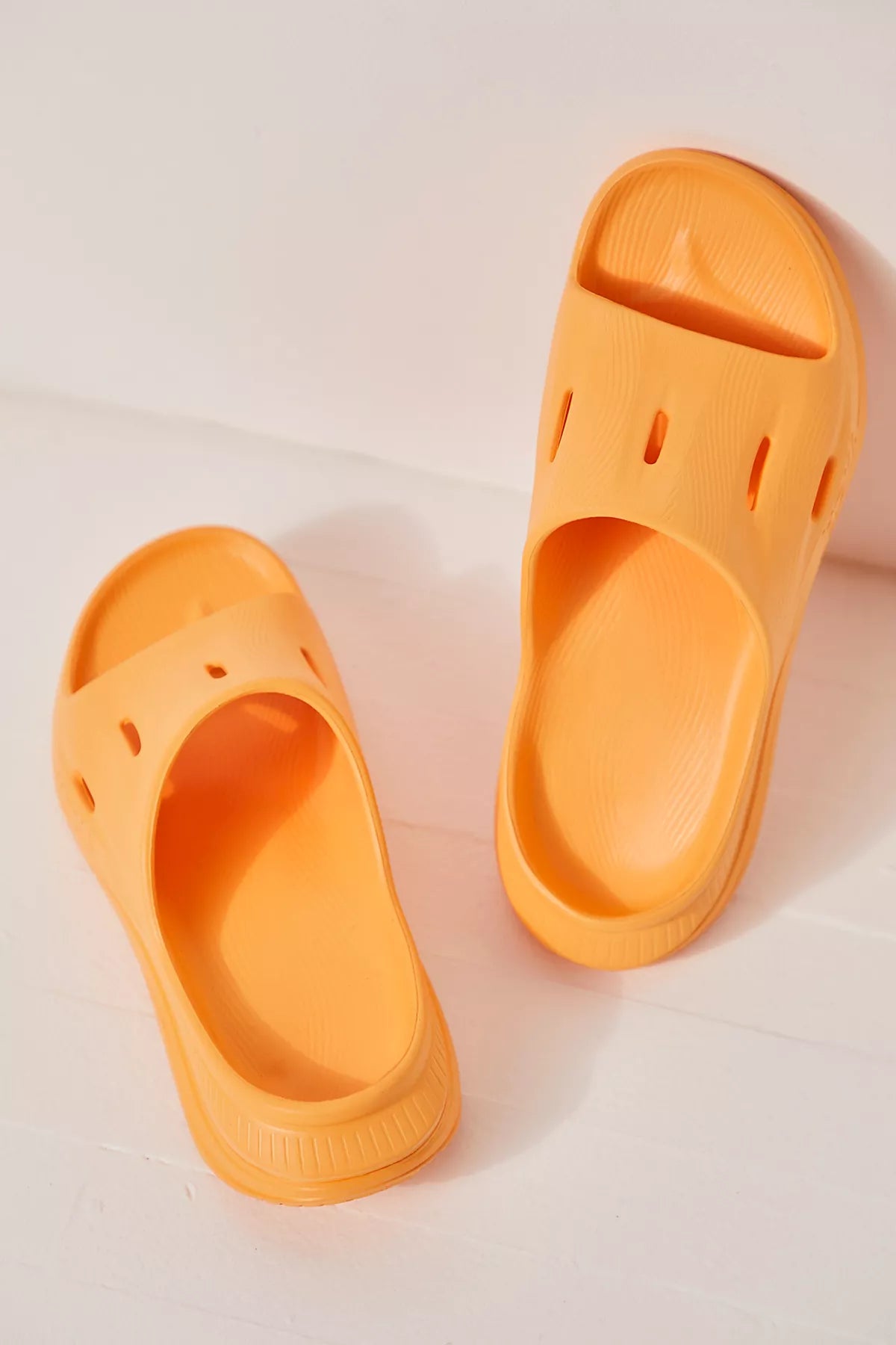 HOKA® Ora Recovery Slide 3