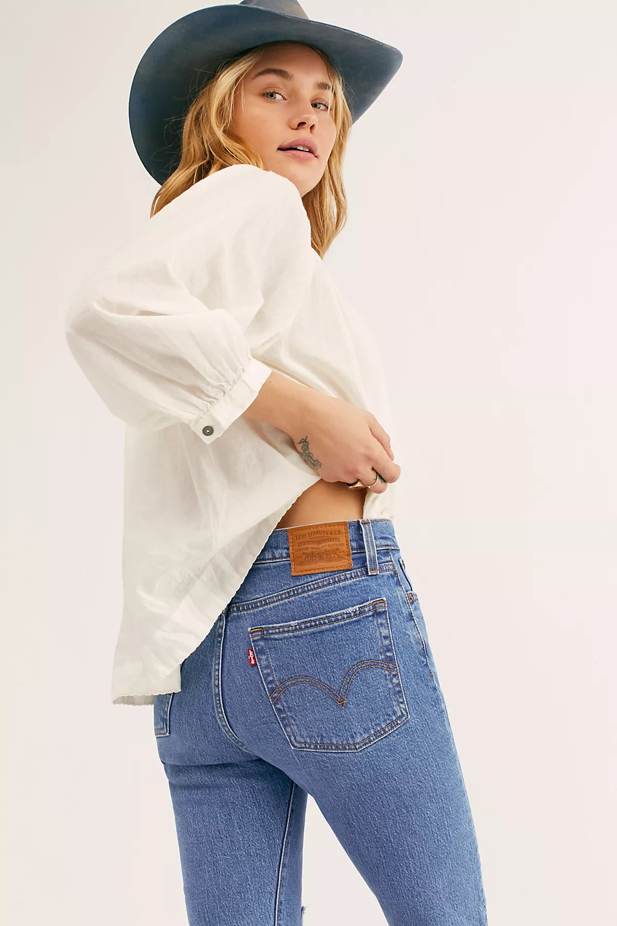 Levi's Wedgie Straight Jeans