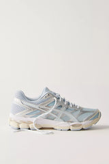 ASICS GEL-CUMULUS 16 Translucent Sneakers