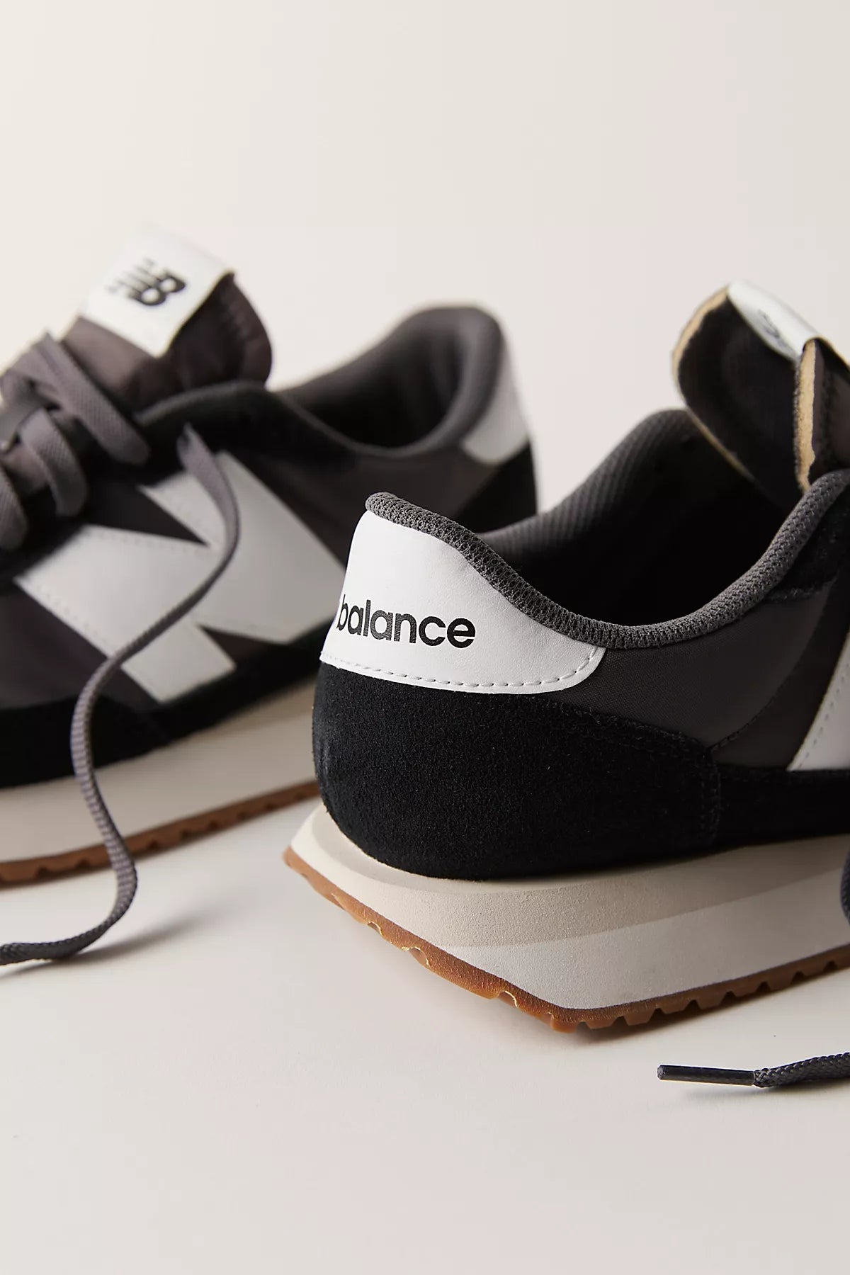 New Balance 237 Sneakers