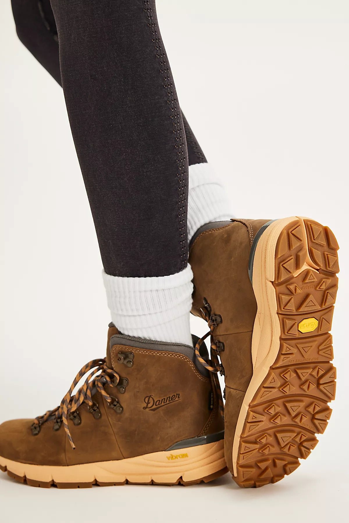 Danner Mountain 600 Leaf Hiking Boots