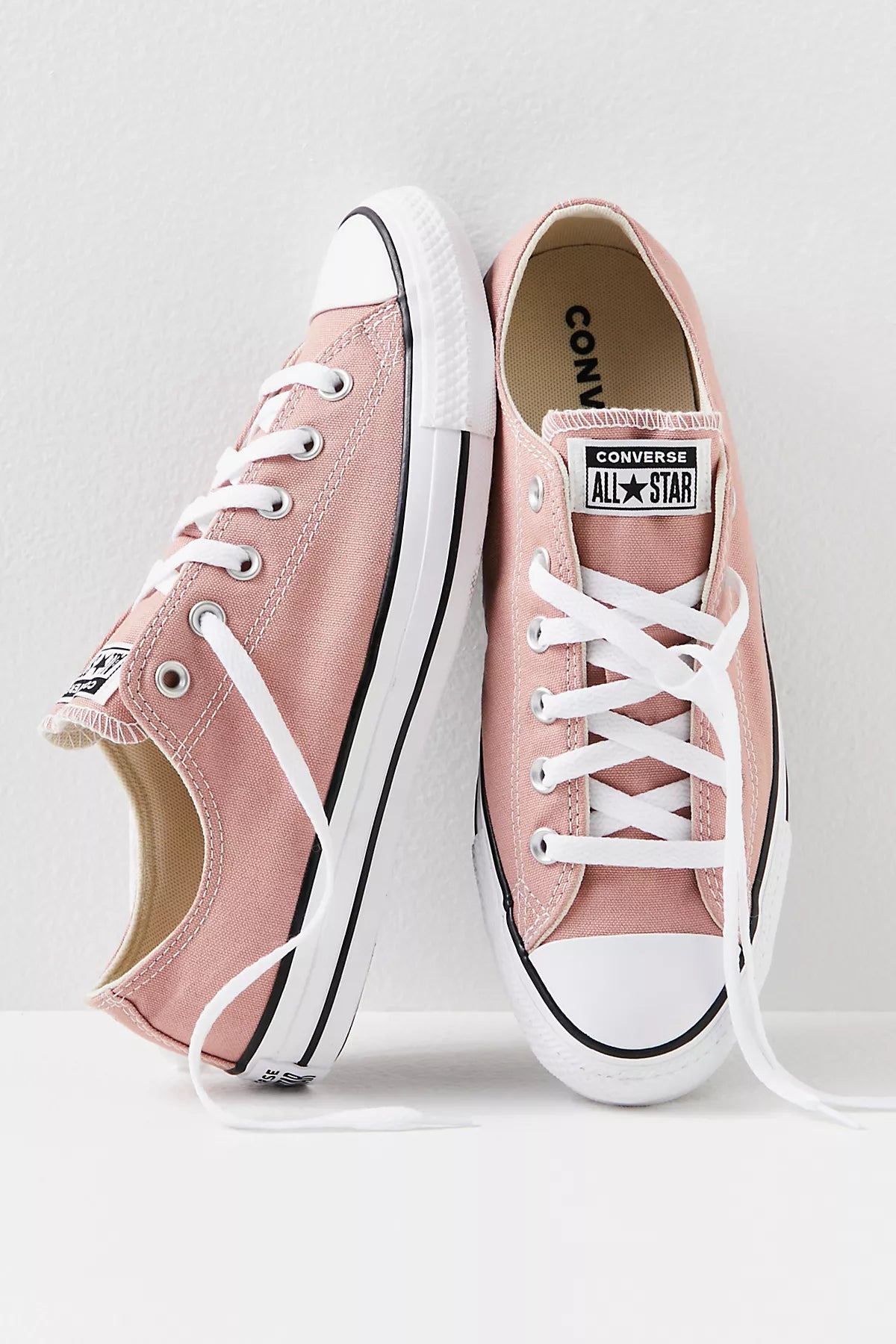 Chuck Taylor All Star Low-Top Converse Sneakers