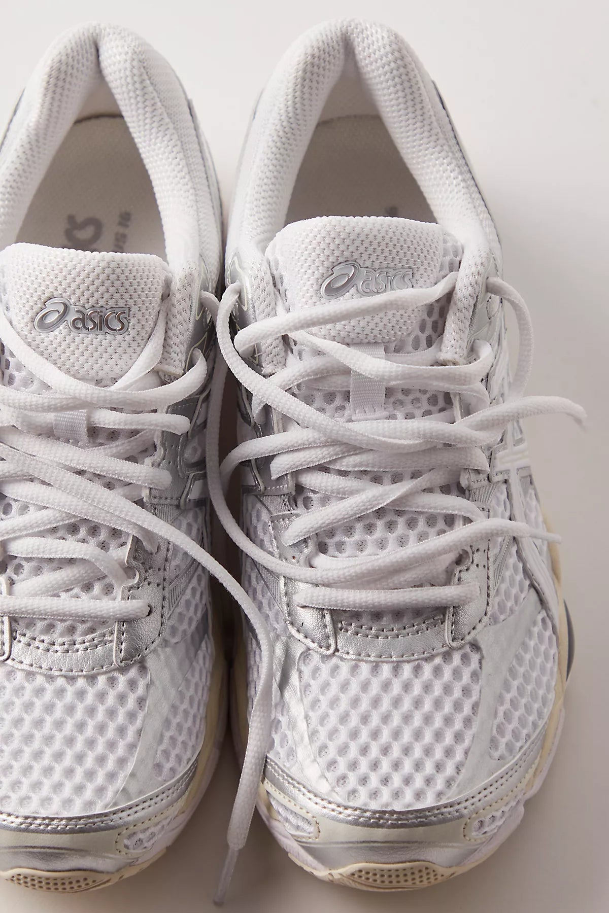 ASICS GEL-CUMULUS 16 Sneakers