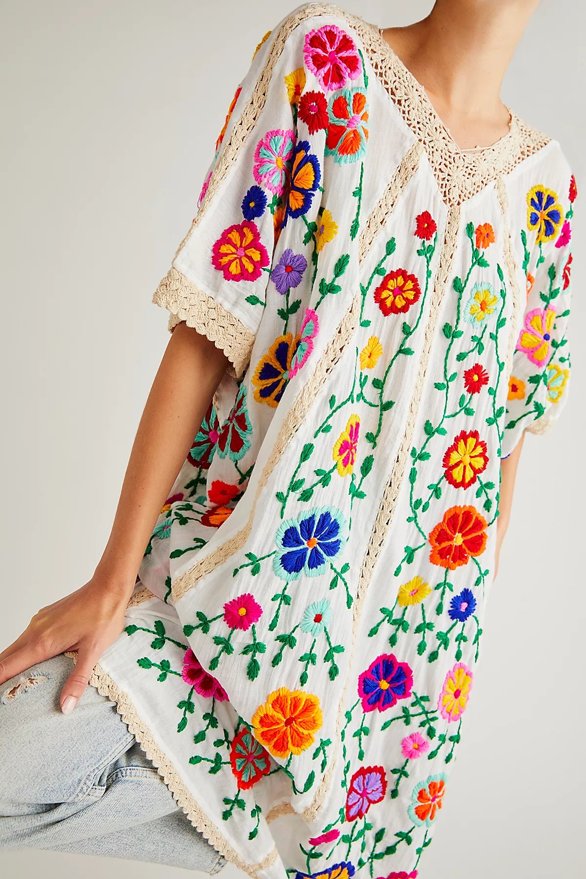 Bella Flor Embroidered Kaftan