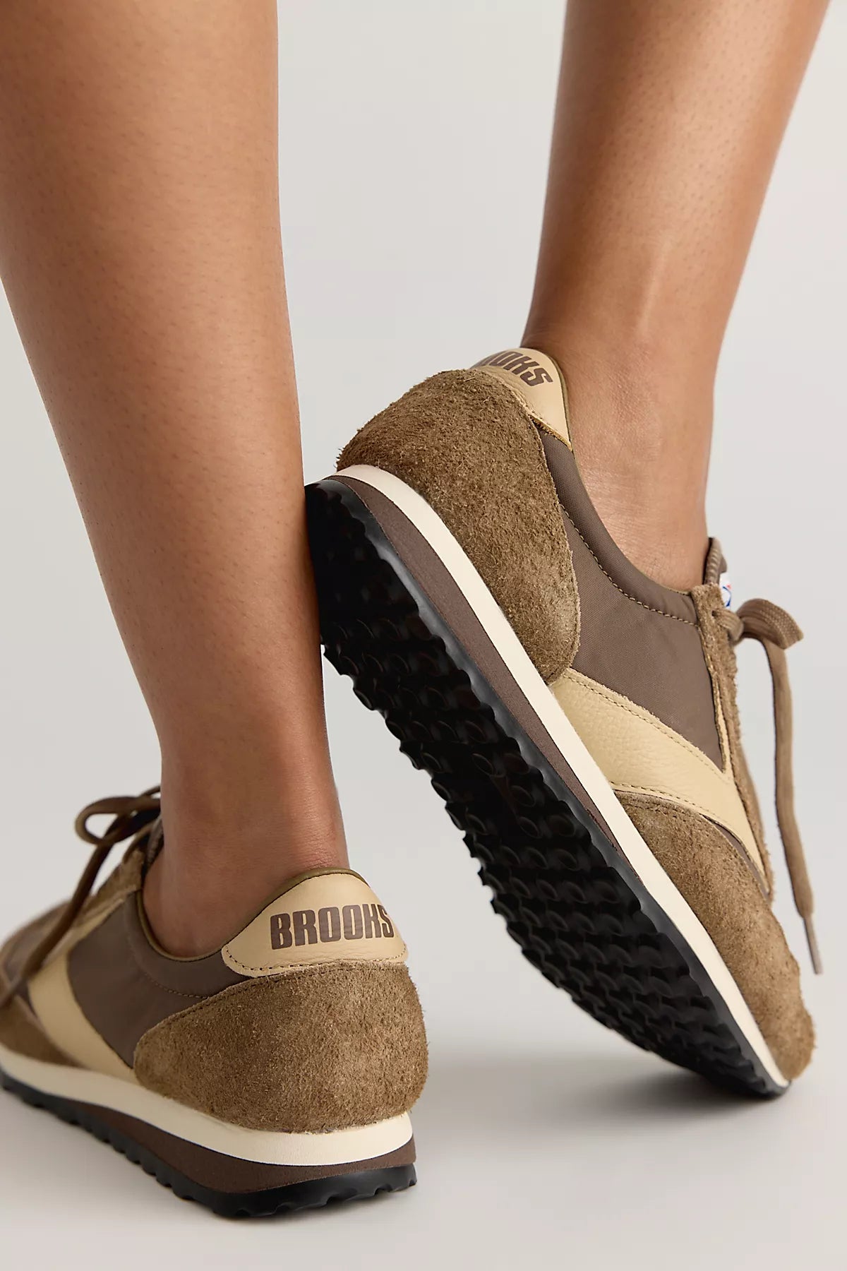 Brooks Vanguard Sneakers