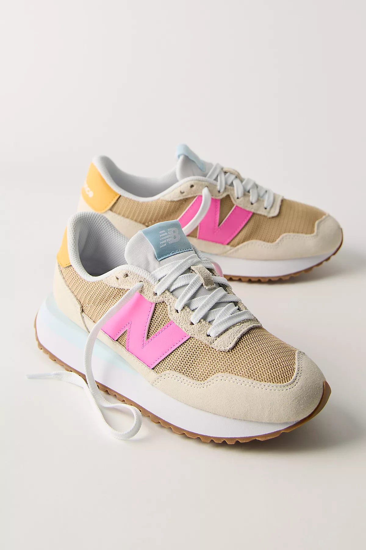 New Balance 237 Sneakers