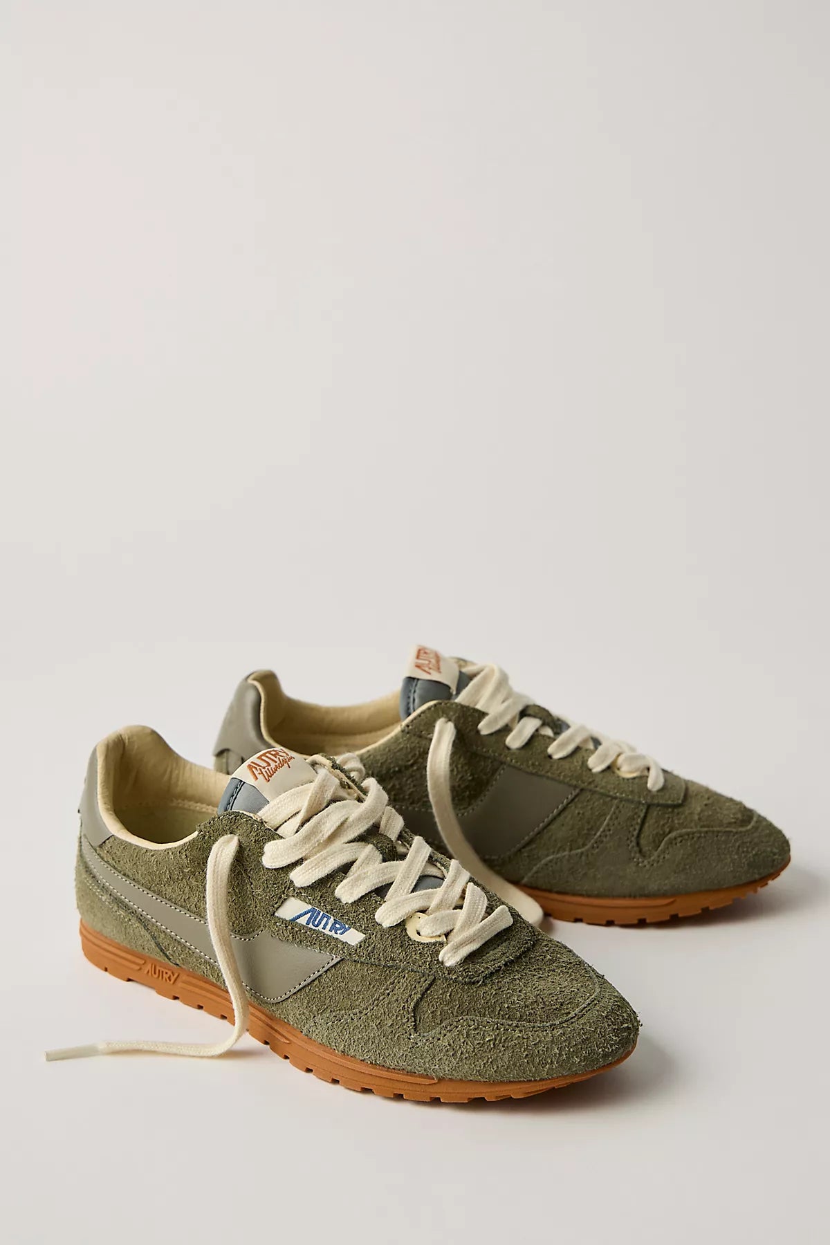 Autry Windspin Suede Low-Top Sneakers