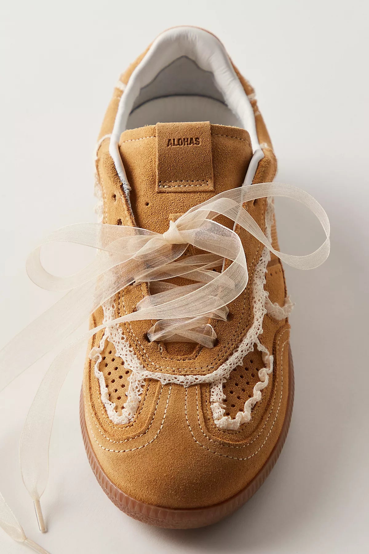 ALOHAS Tb.490 Crochet Sneakers