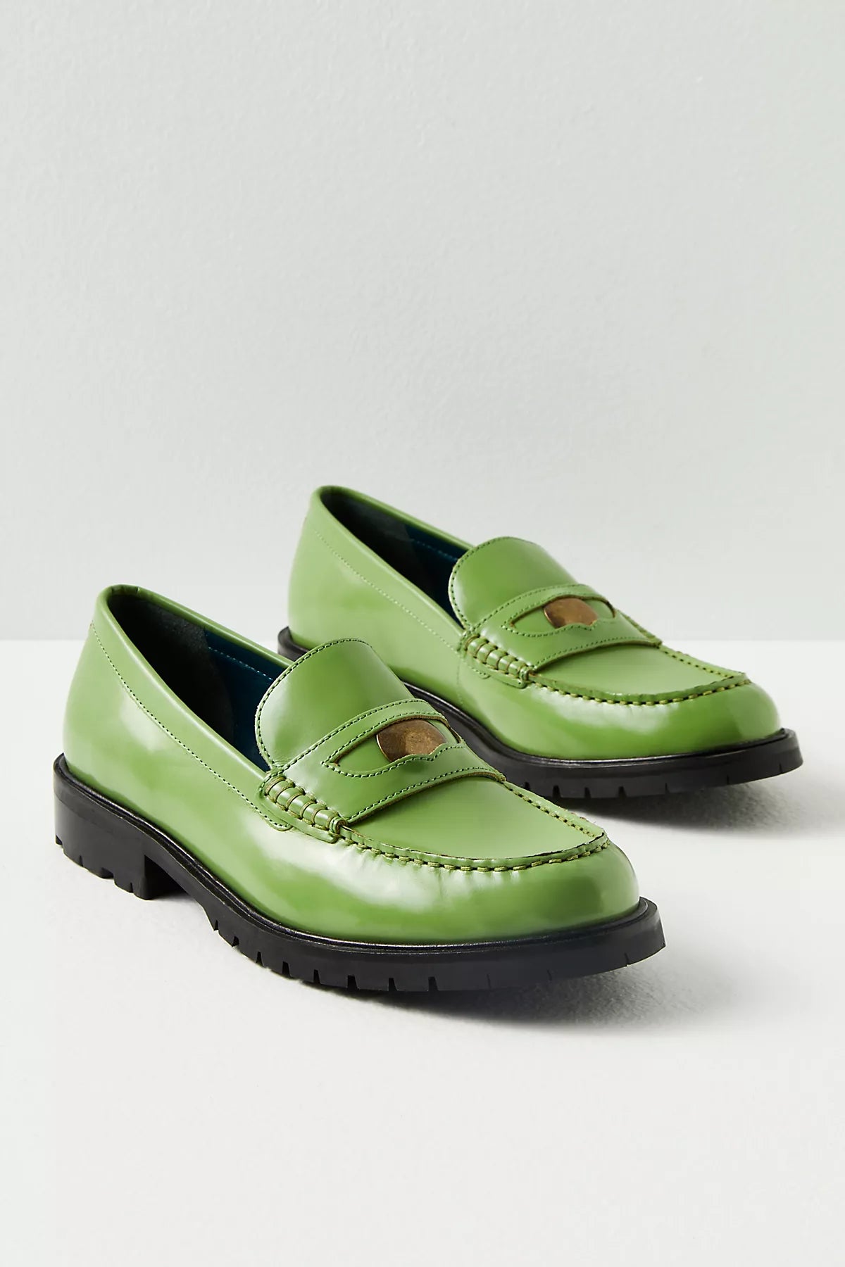 Liv Loafers