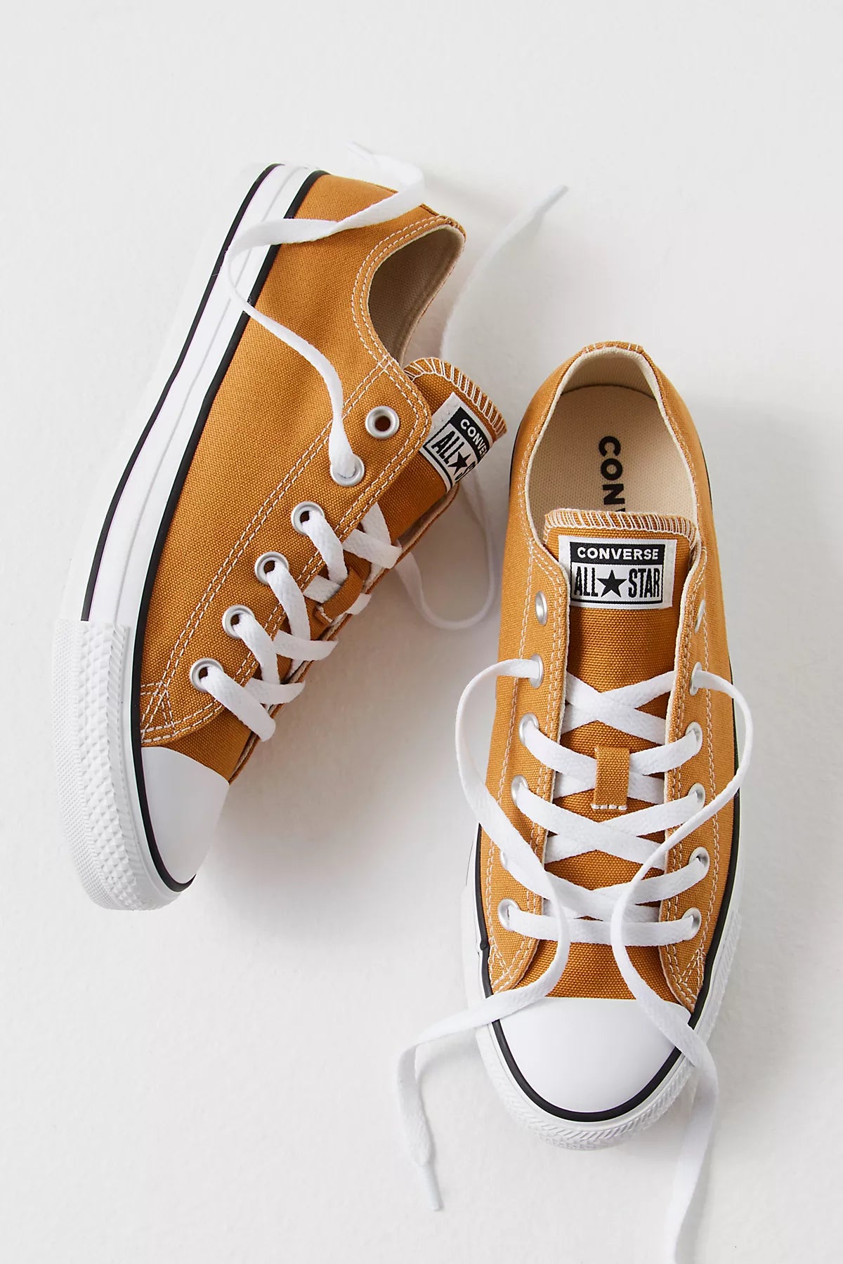 Chuck Taylor All Star Low-Top Converse Sneakers