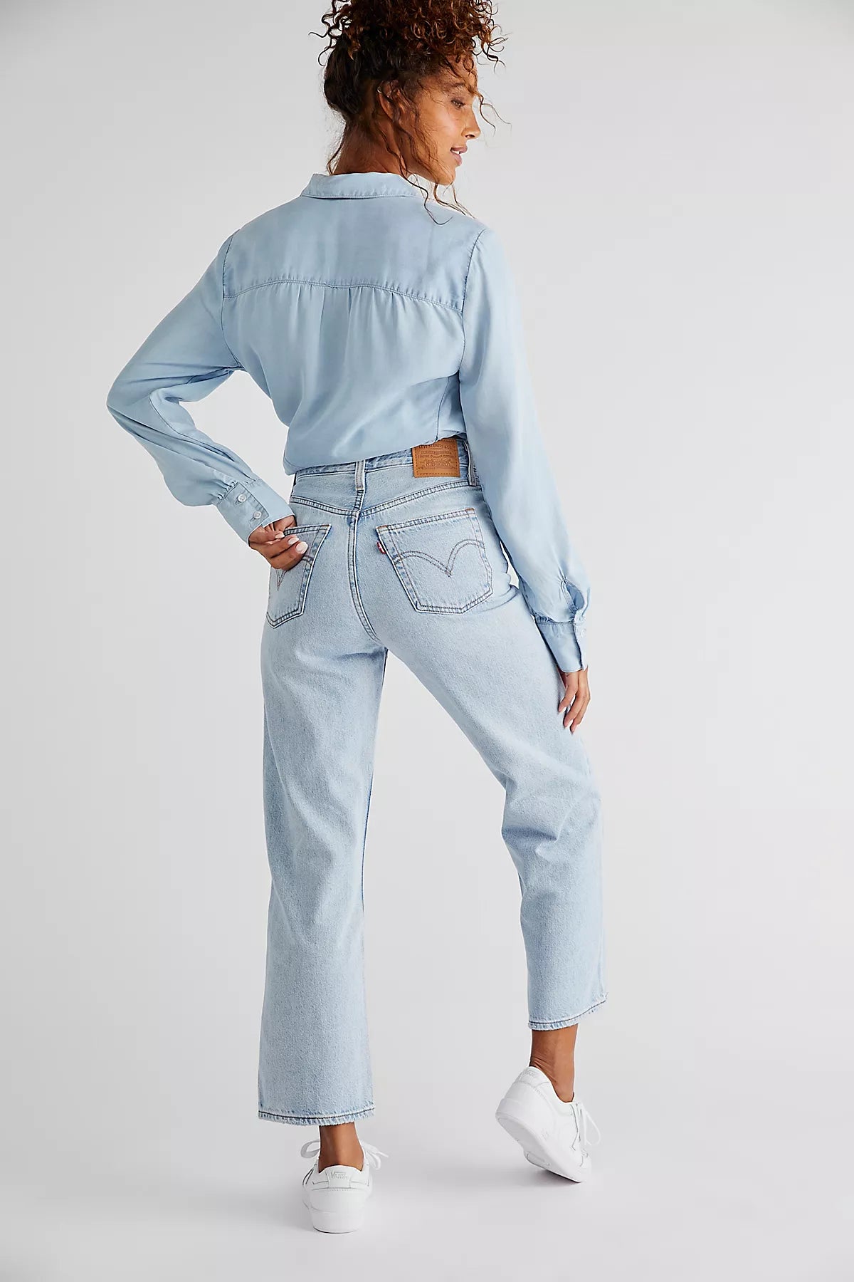 Levi's Ribcage Straight Ankle Jeans