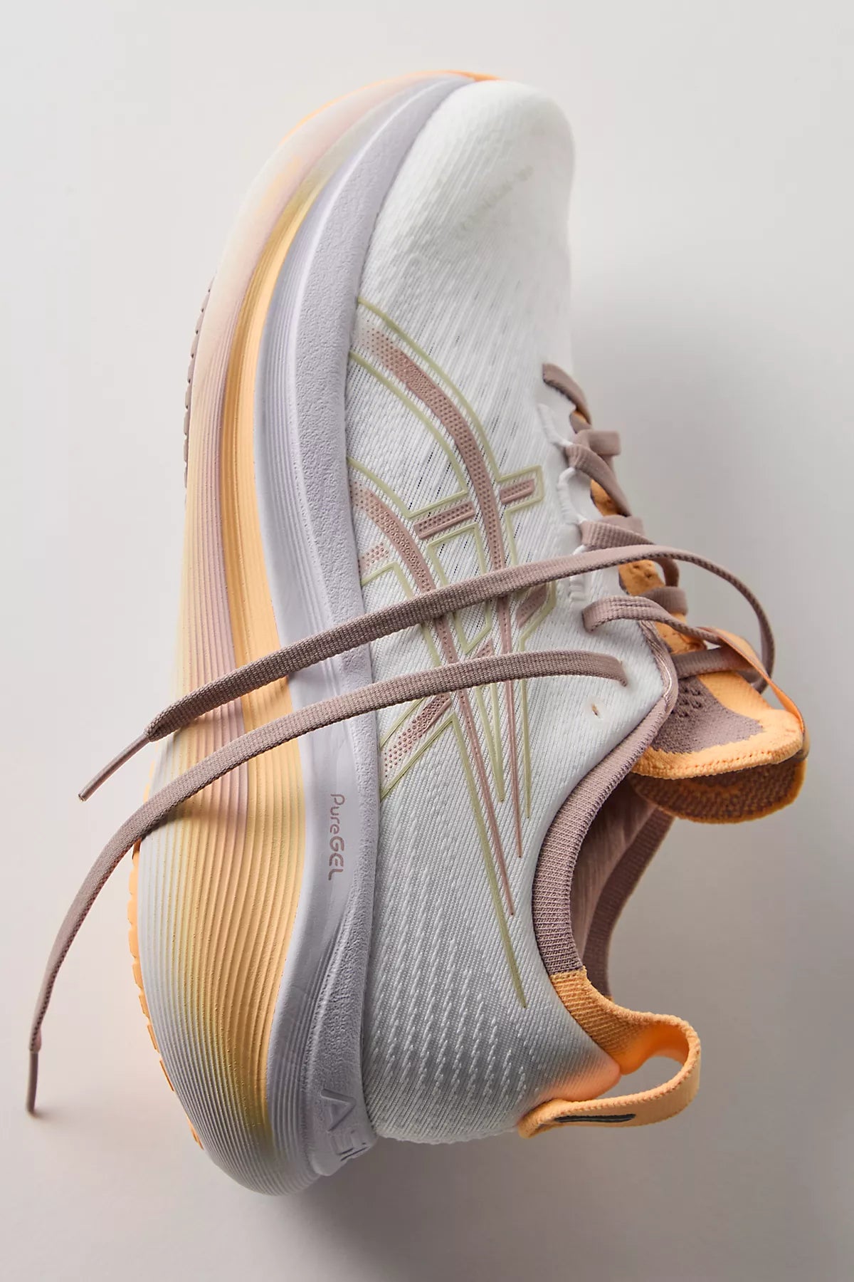 ASICS GEL-NIMBUS 27 Sneakers