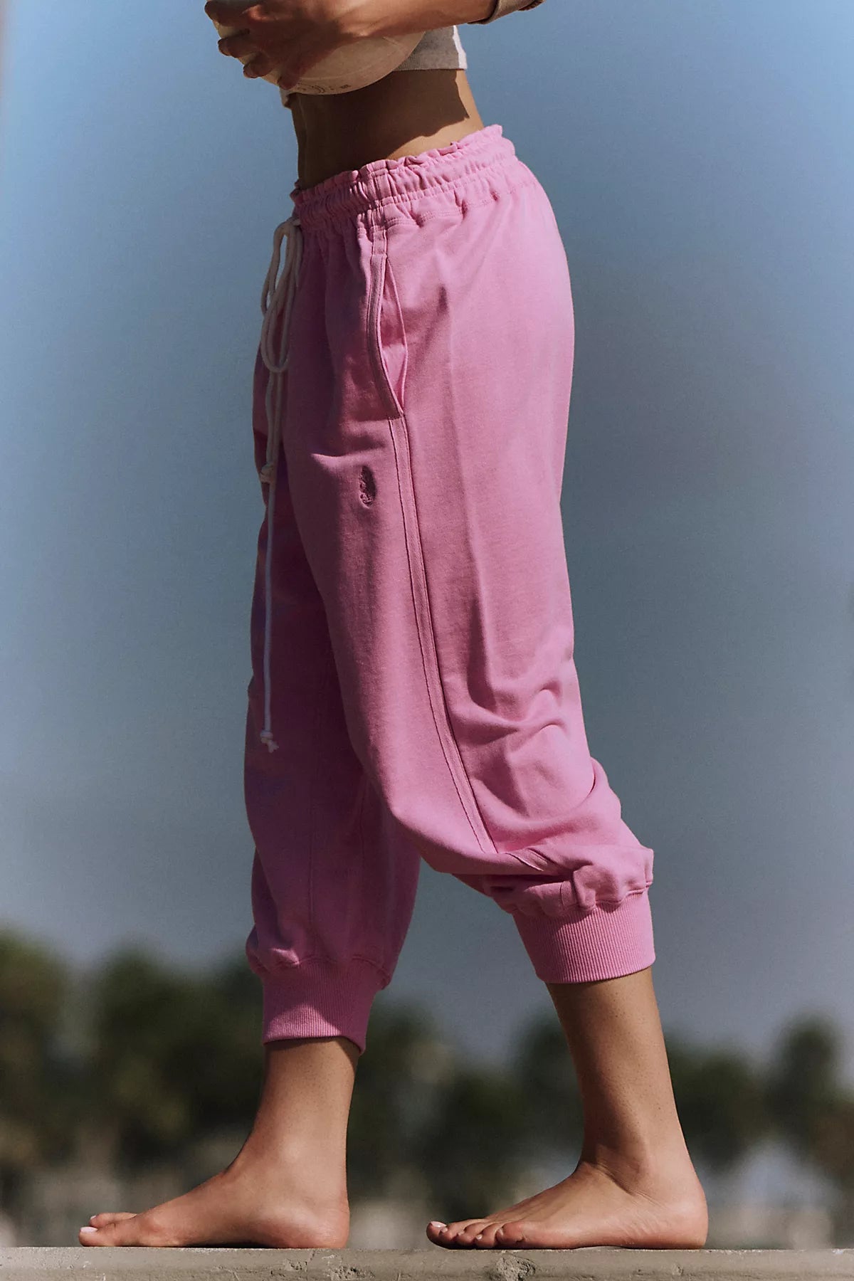 Flutter Cropped Joggers