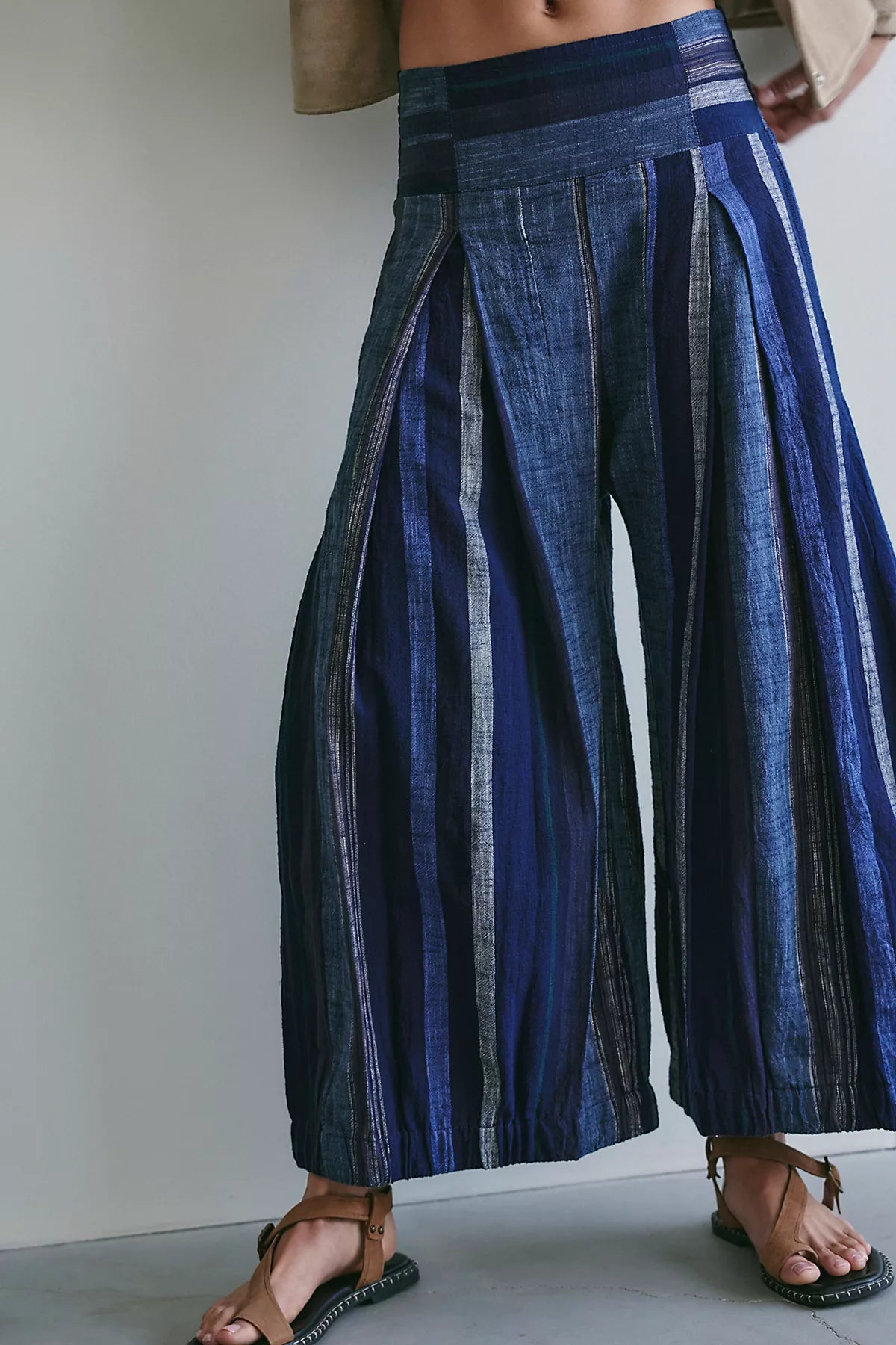 Can't Hide Wide-Leg Pull-On Harem Pants