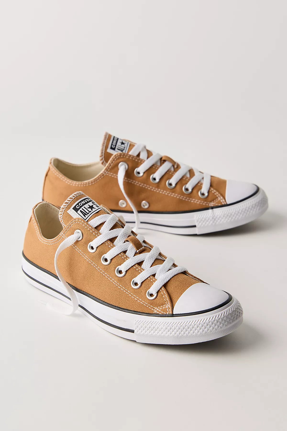 Chuck Taylor All Star Low-Top Converse Sneakers