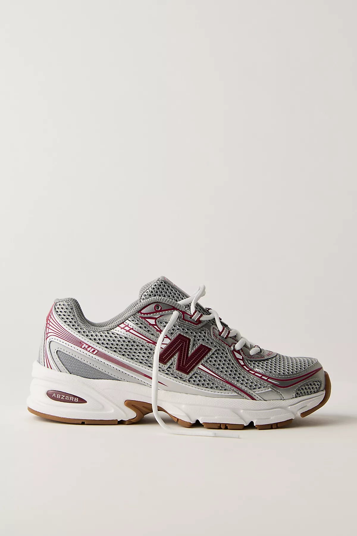 New Balance 740 Sneakers
