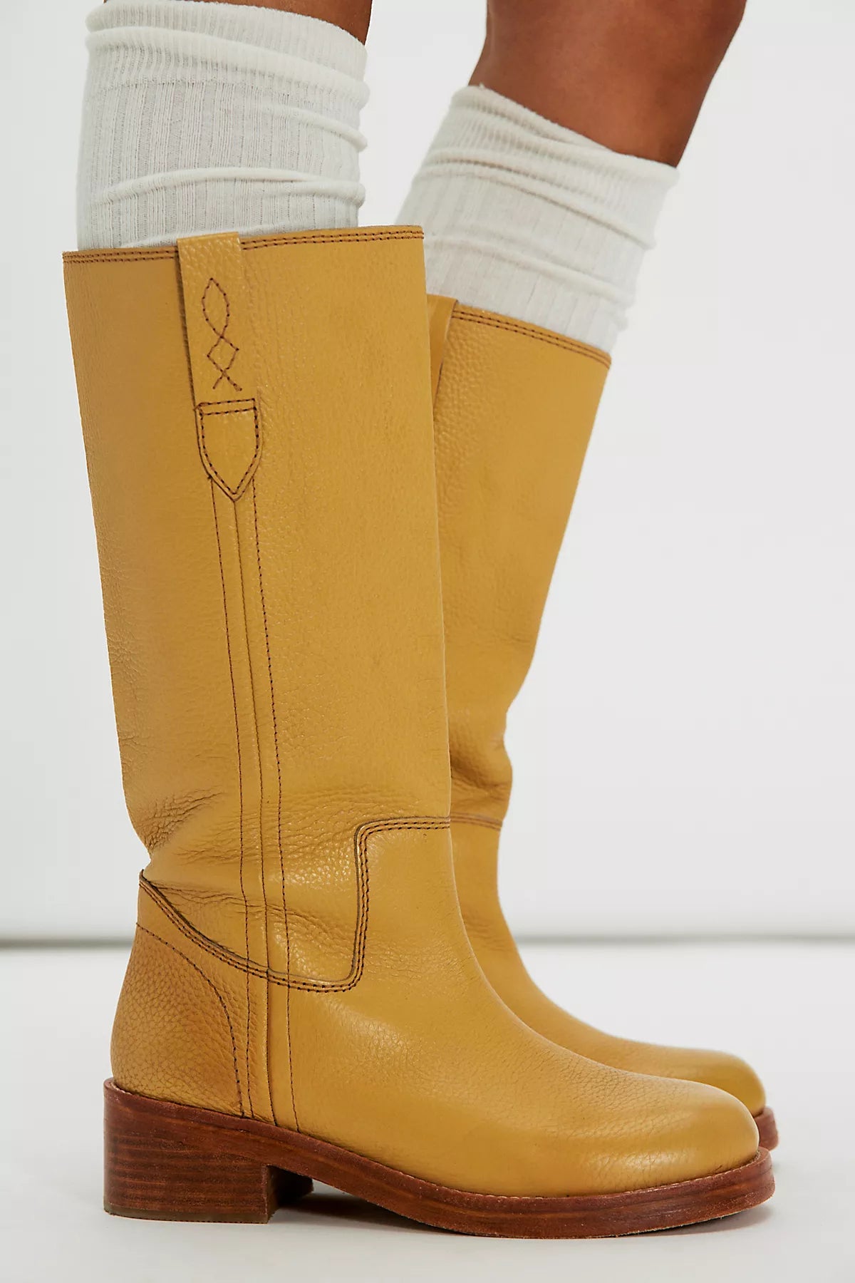 Blaze Pull-On Boots