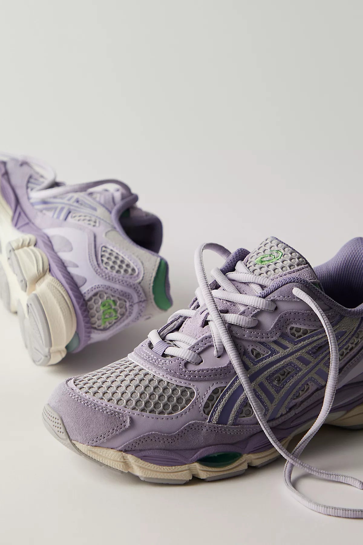 ASICS GEL-NYC Sneakers