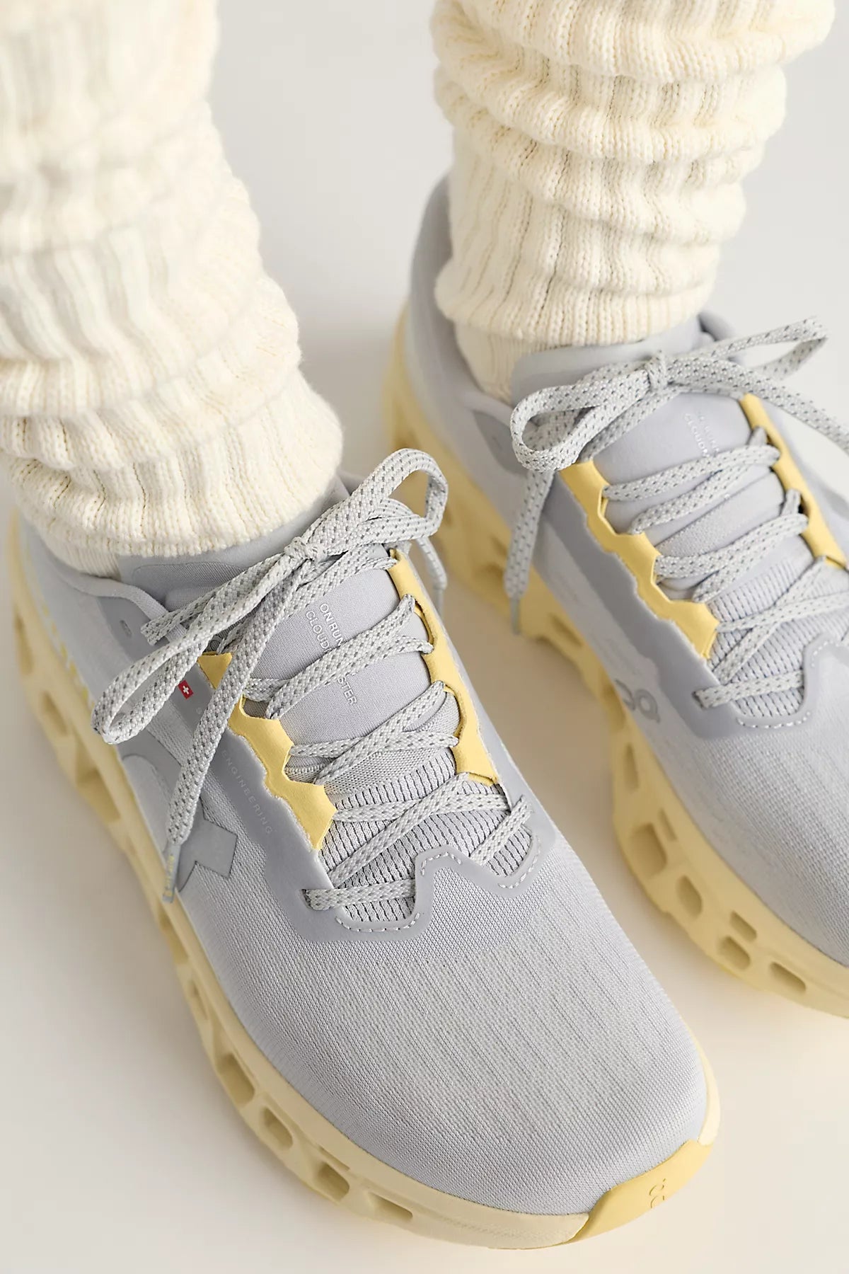 On Cloudmonster 3 Sneakers